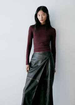 Turtleneck T-shirt — Burgundy 1