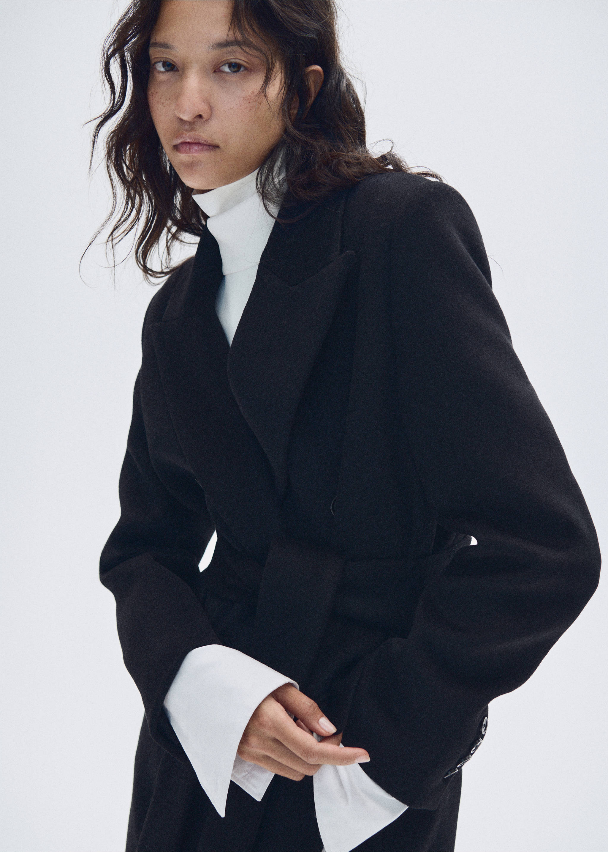 Double-breasted wool-blend coat - Details of the article 1, Black. Ref: 37097786-00.