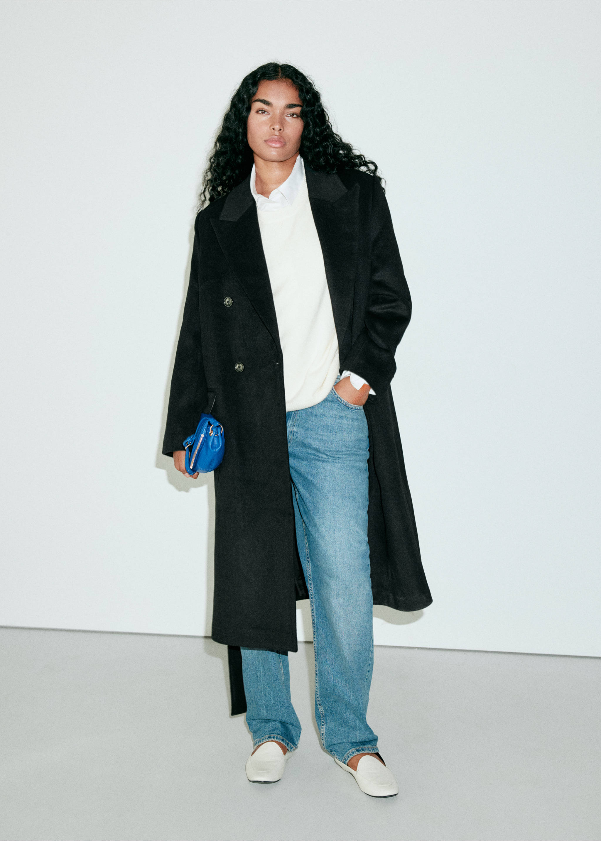 COAT EYE - Details of the article 5, Black. Ref: 37097786-00.