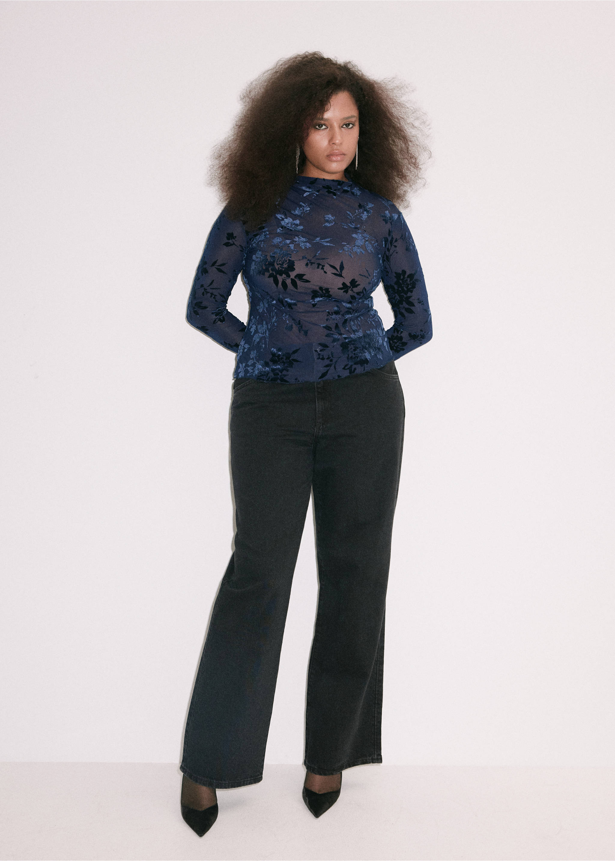 Devoré high-neck top - Details of the article 5, Dark Navy. Ref: 37097790-00.