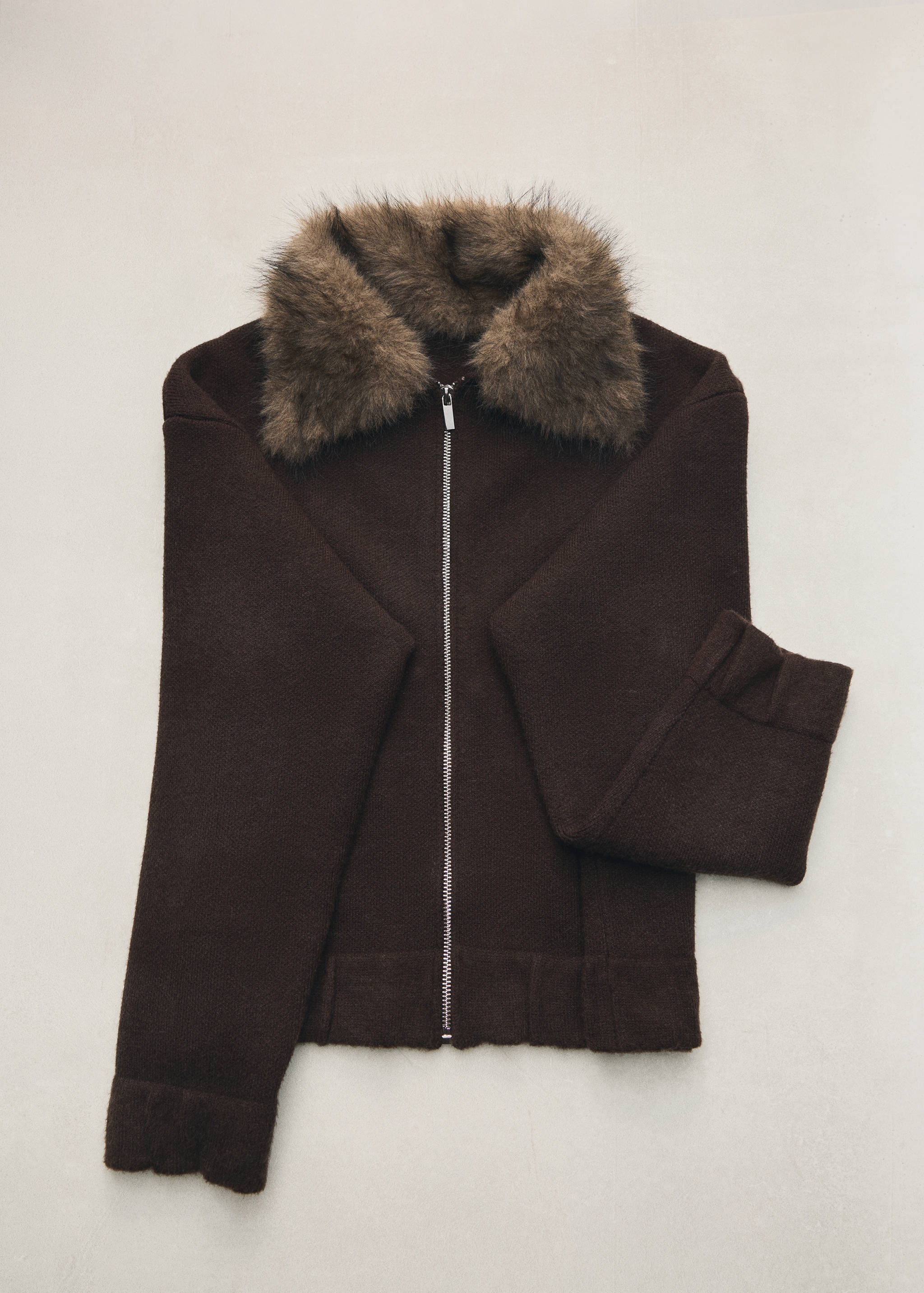Knitted jacket with zip - Details of the article 5
