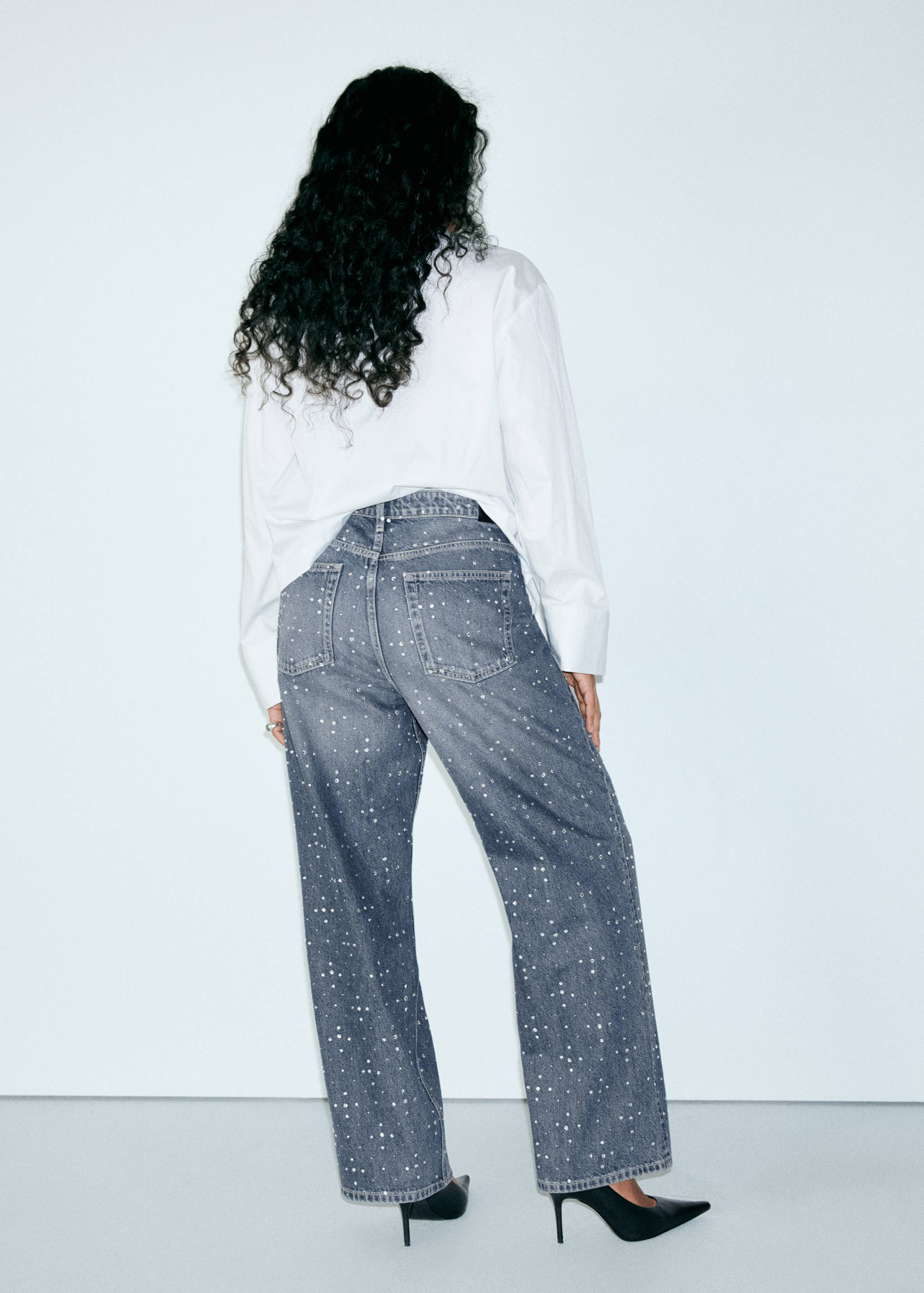 100% cotton jeans with a sheen - Details of the article 4