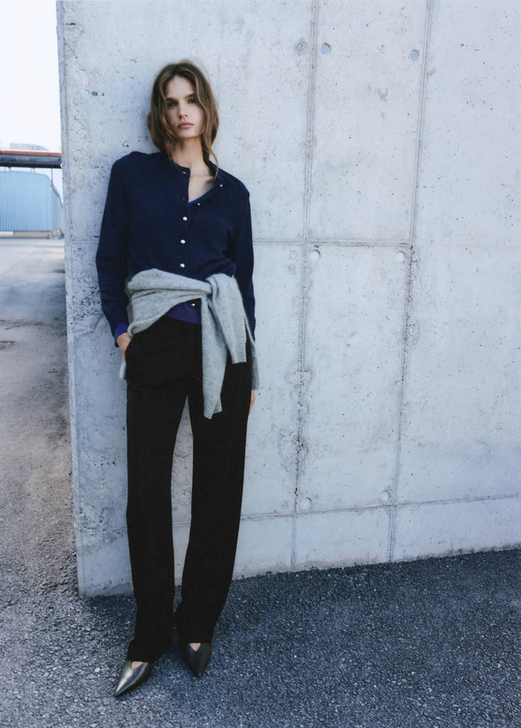 Knitted cardigan with metallic buttons by Mango