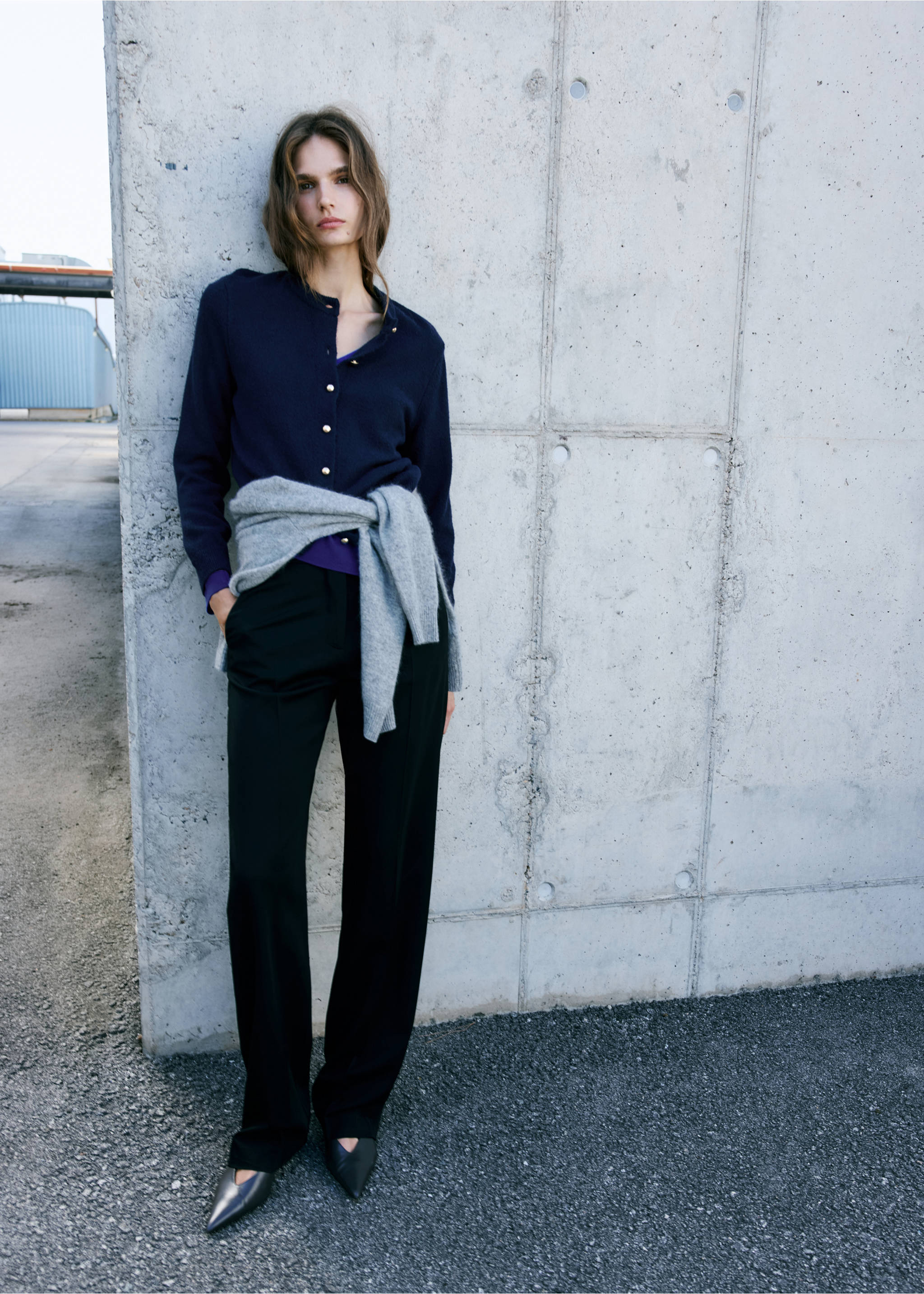 Knitted cardigan with metallic buttons - General plane, Navy. Ref: 37097809-00.