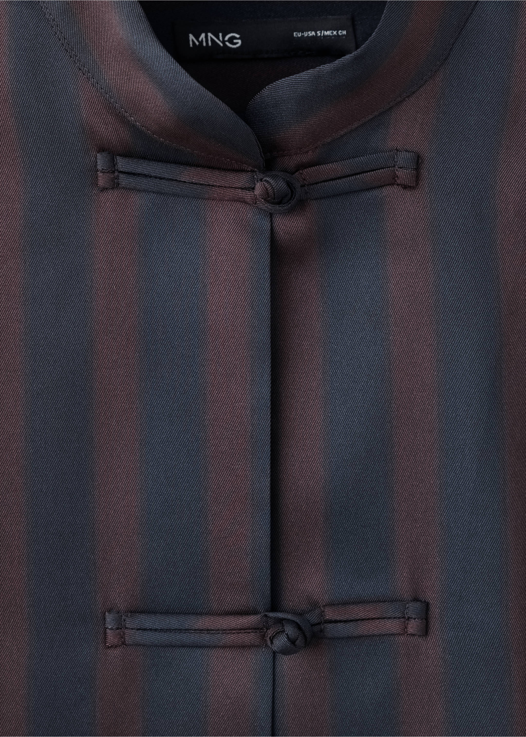 Close-up of a striped blouse with a mandarin collar and knotted closures., Dark Navy. Ref: 37097812-00.