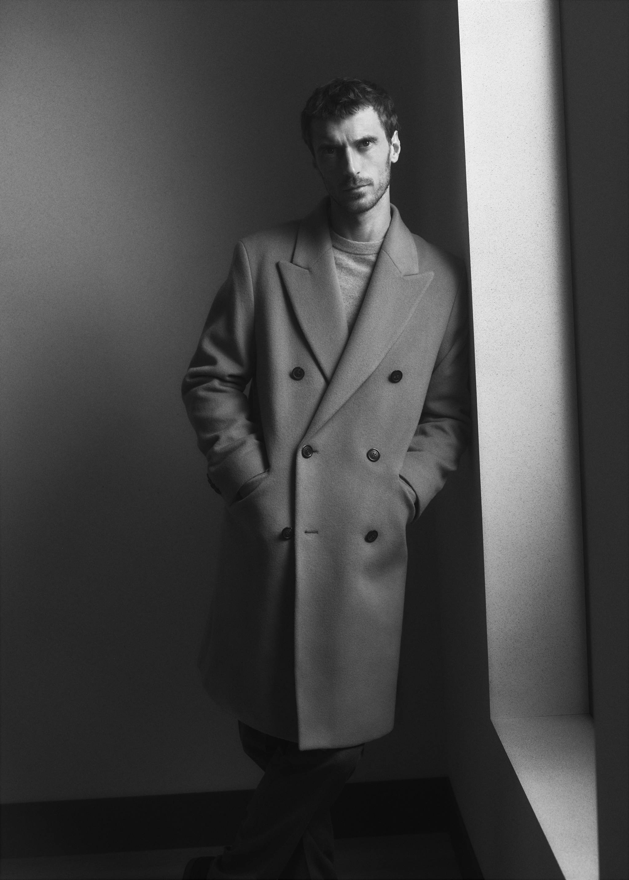 معطف من مزيج صوف خام بطية صدر - تفاصيل المنتج 6
