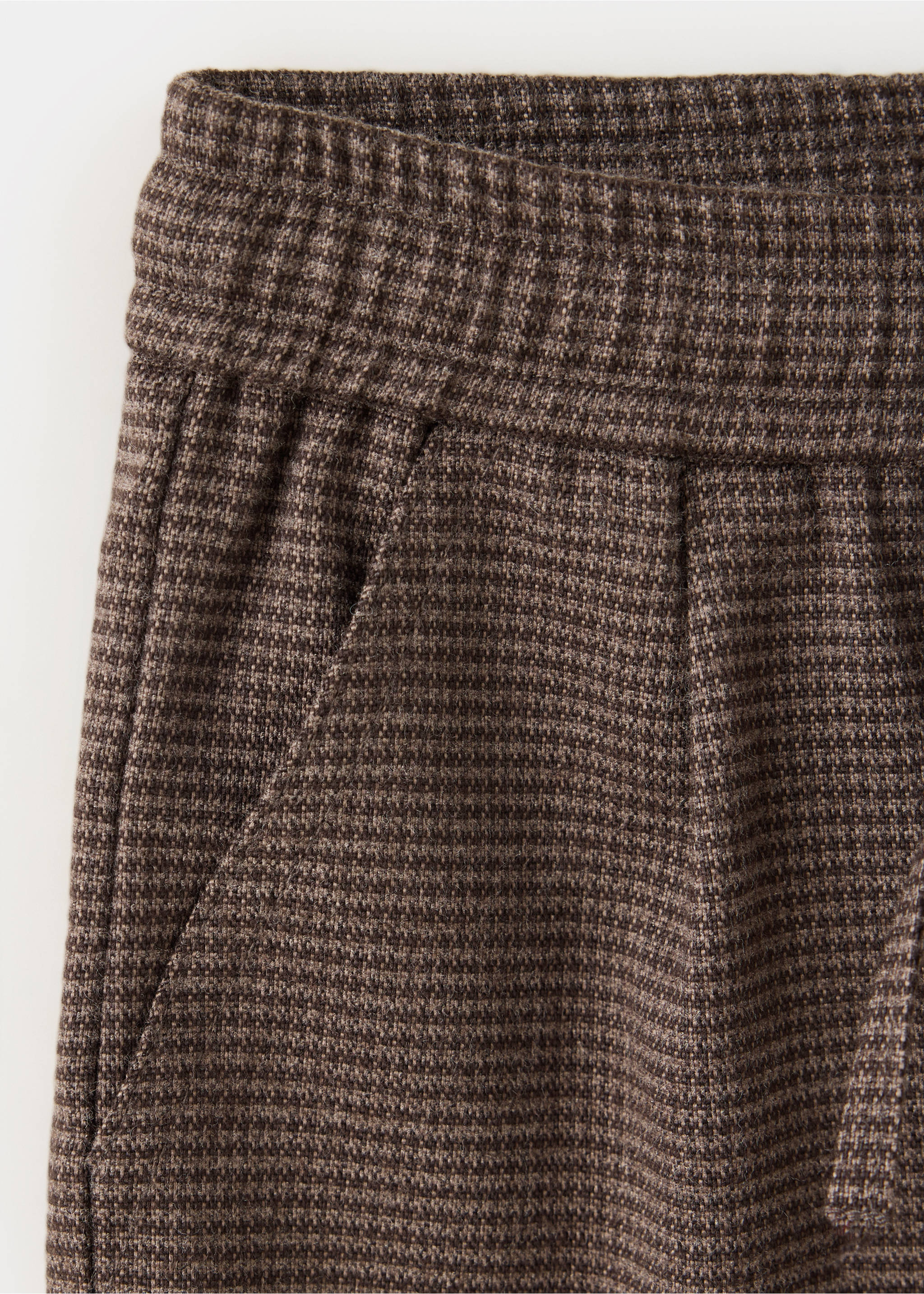 Pantalon droit à carreaux - Détail de l'article 8, Marron. Ref: 37097931-00.