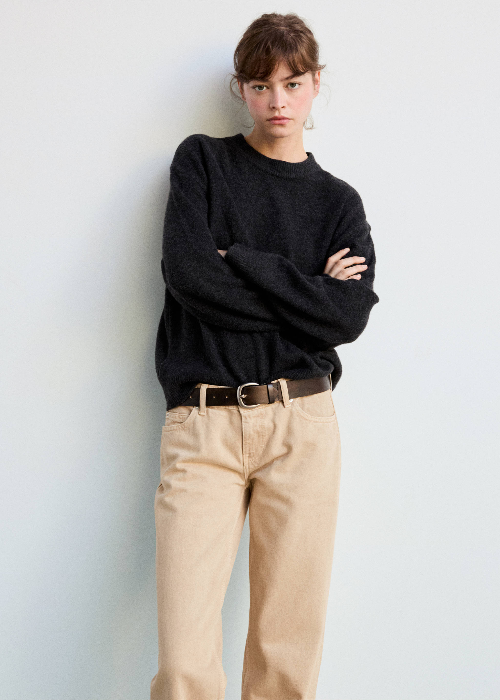 Straight low-waist jeans - Details of the article 1, Sand. Ref: 37097943-00.