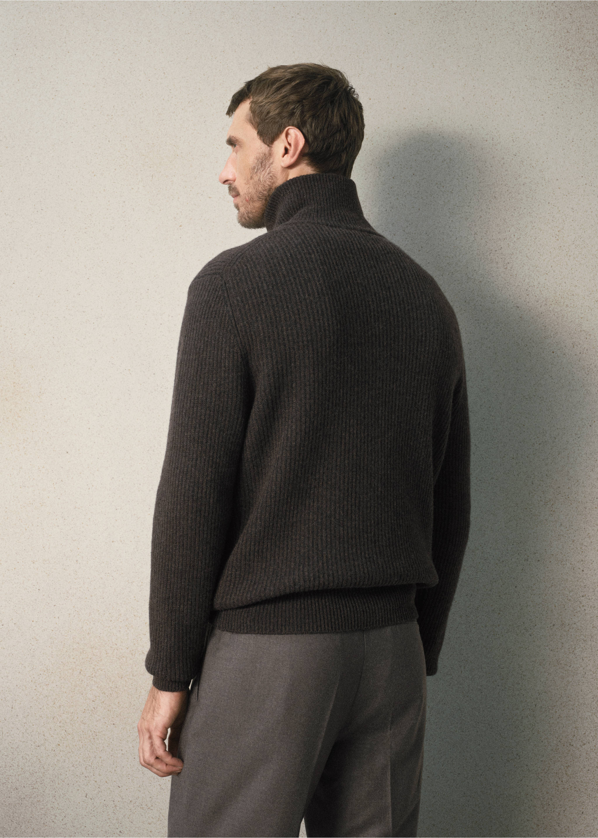 Wool polo jumper with zip collar - Reverse of the article, Chocolate. Ref: 37098273-00.