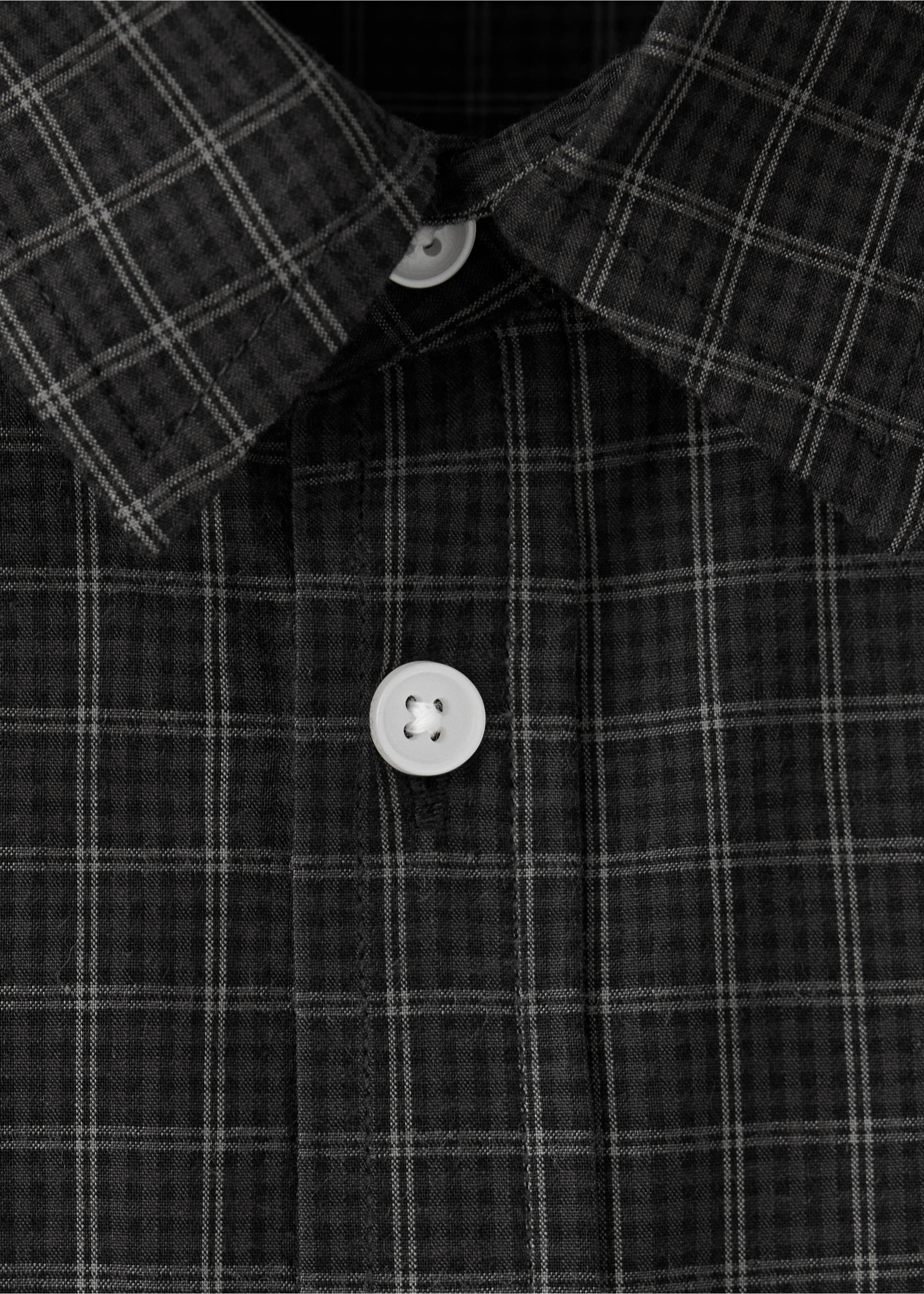 Chemise regular-fit carreaux - Détail de l'article 8, Noir. Ref: 37098284-00.