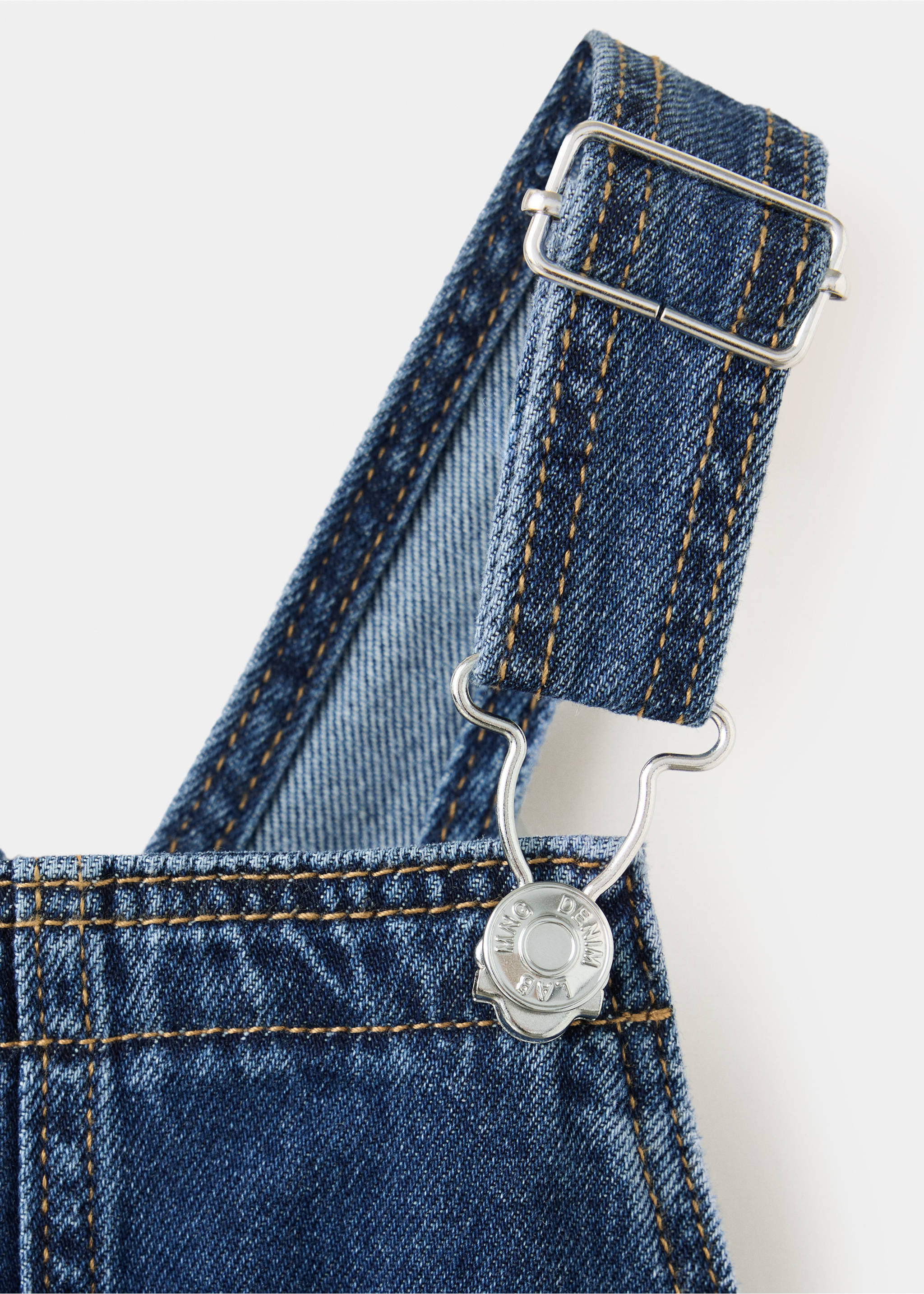 Jeans-Latzhose aus Baumwolle - Detail des Artikels 8, Dunkelblau. Ref: 37098633-00.