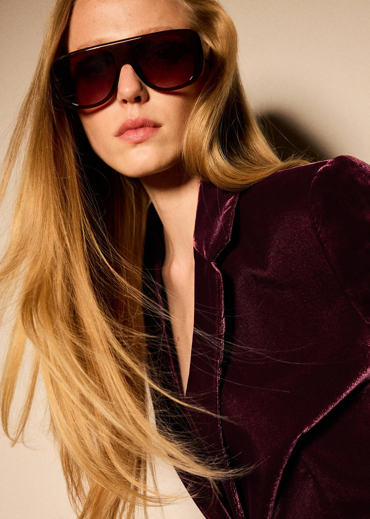 Velvet suit jacket — Maroon