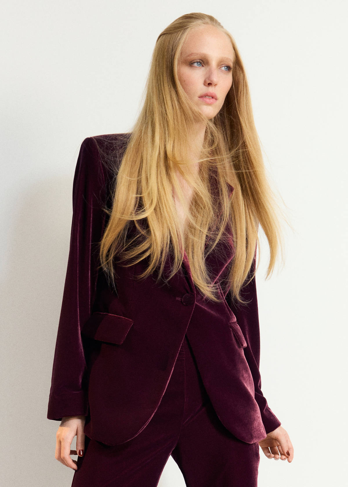 Velvet suit jacket — Maroon