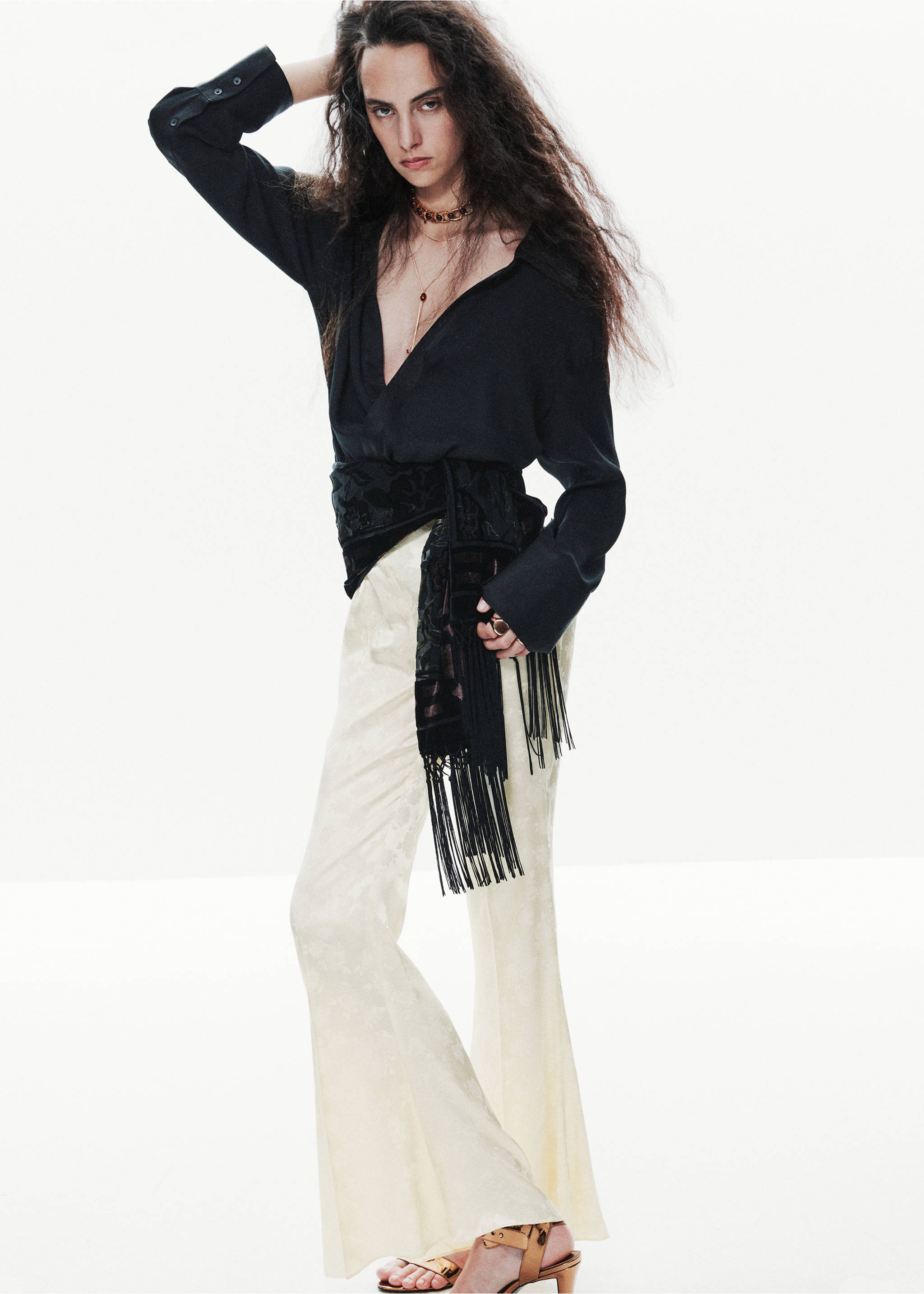 Jacquard flared trousers - General plane, Ecru. Ref: 37099137-00.