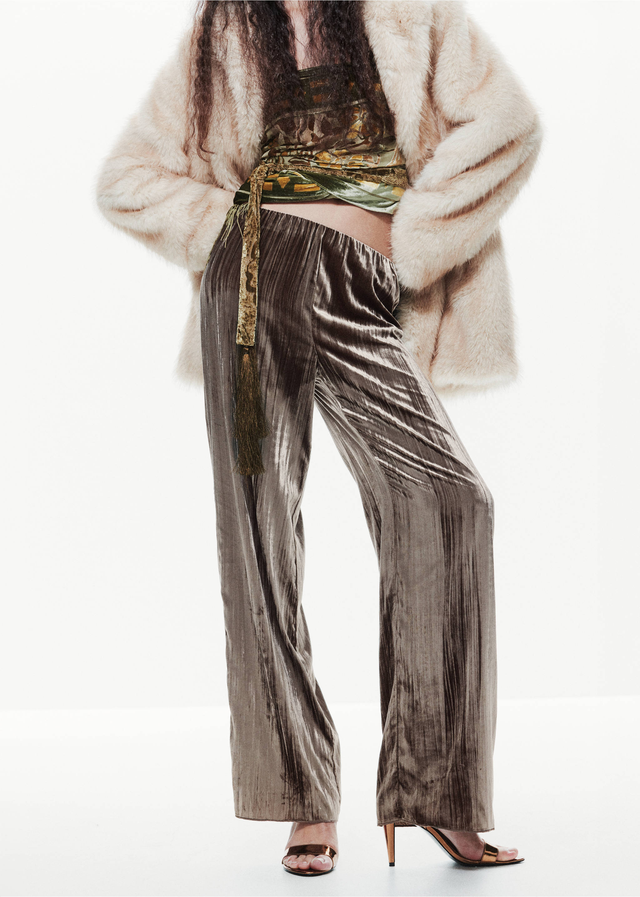 Pantalon droit en velours - Plan moyen, Marron moyen. Ref: 37099141-00.