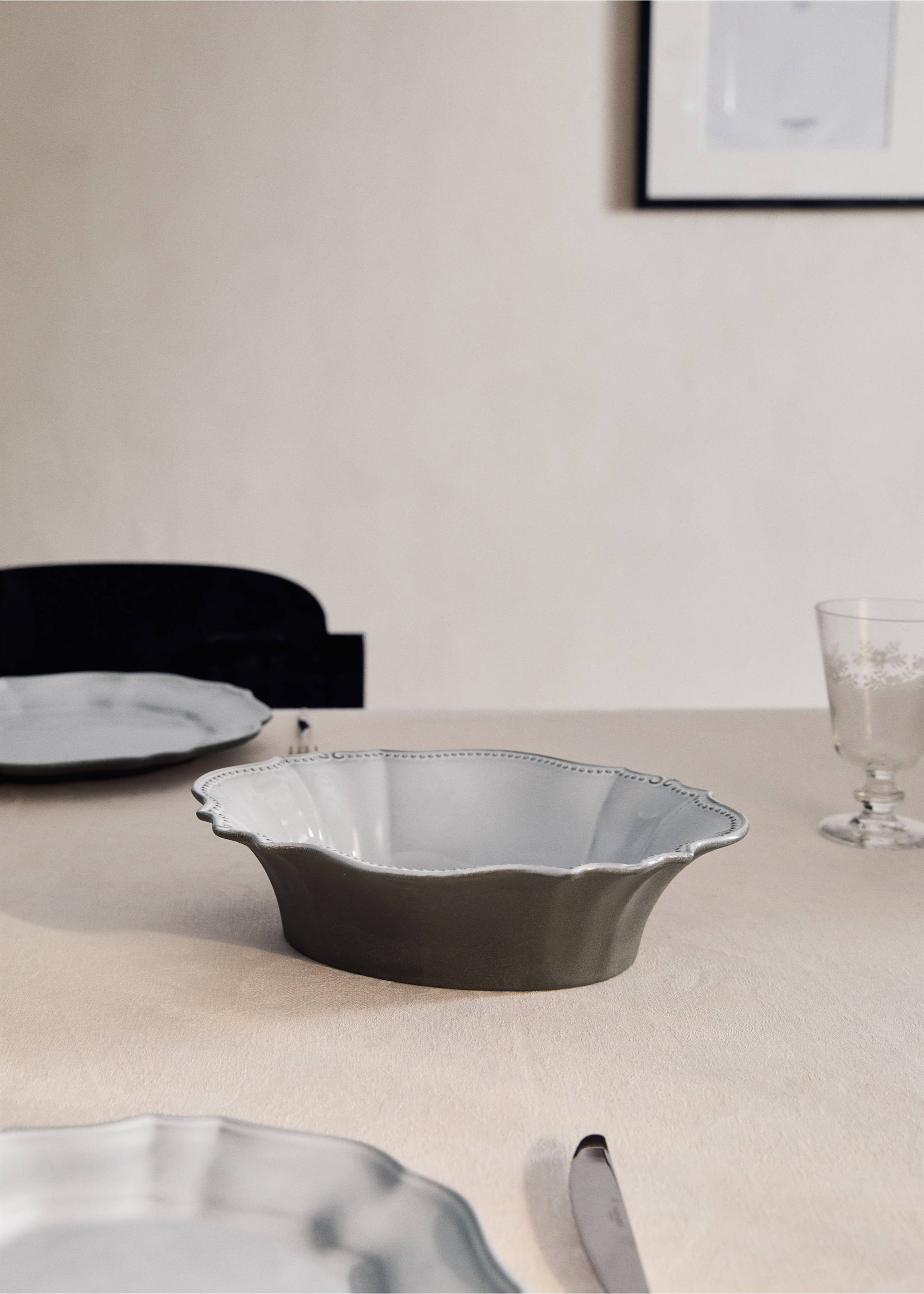 Large recycled stoneware bowl - General plane, Light/Pastel Grey. Ref: 37102041-00.