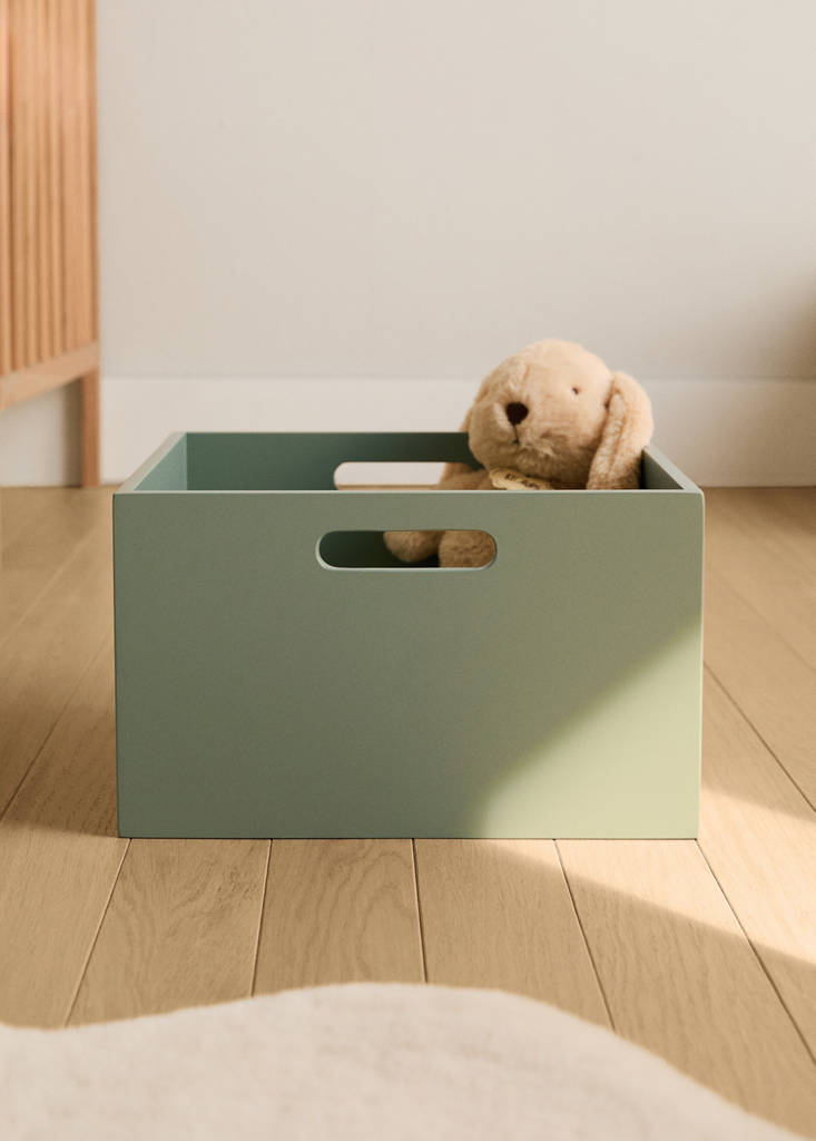 Large coloured children’s box — Pastel Green