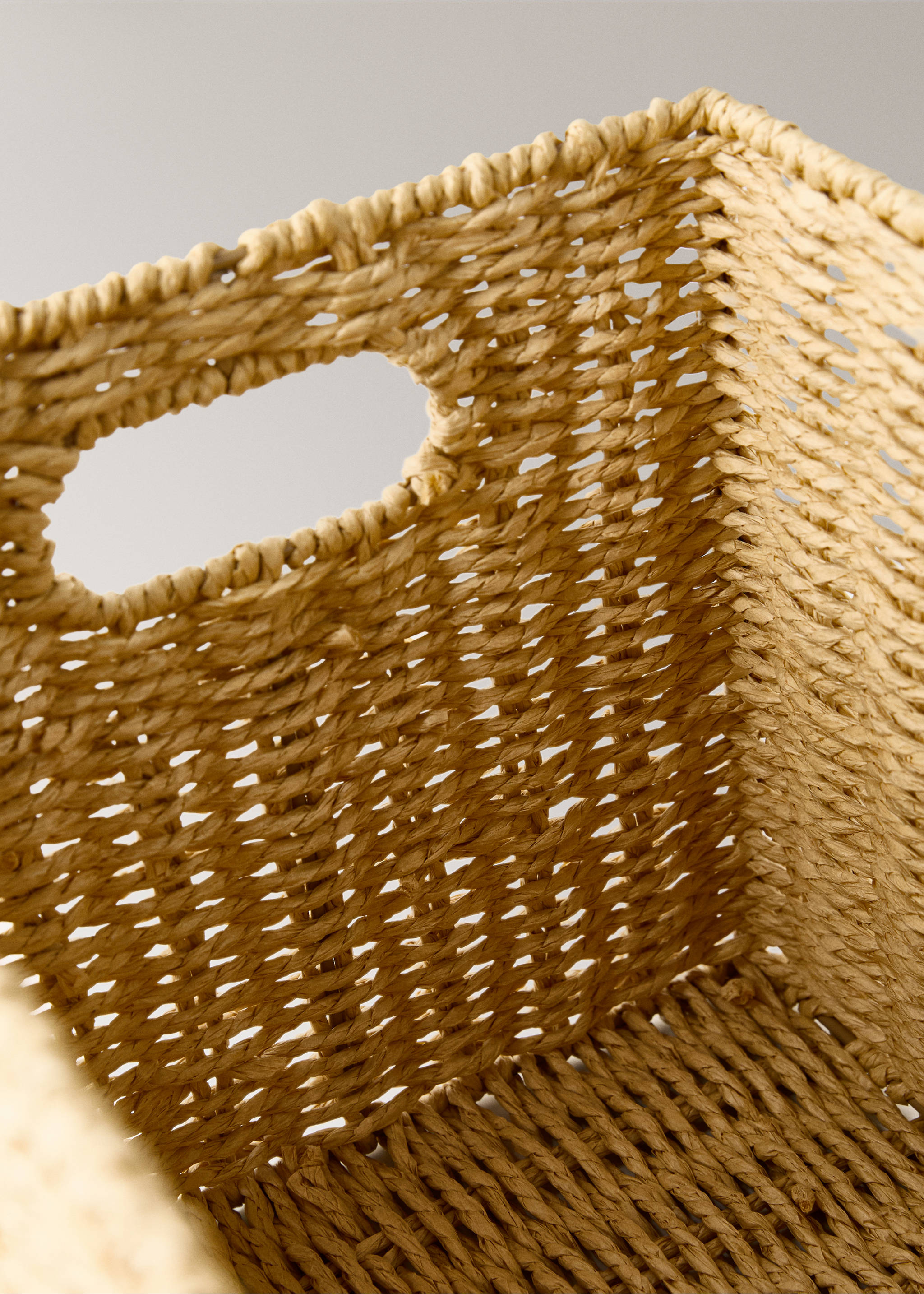 Large coloured paper basket - Details of the article 2, Caramel. Ref: 37104809-00.