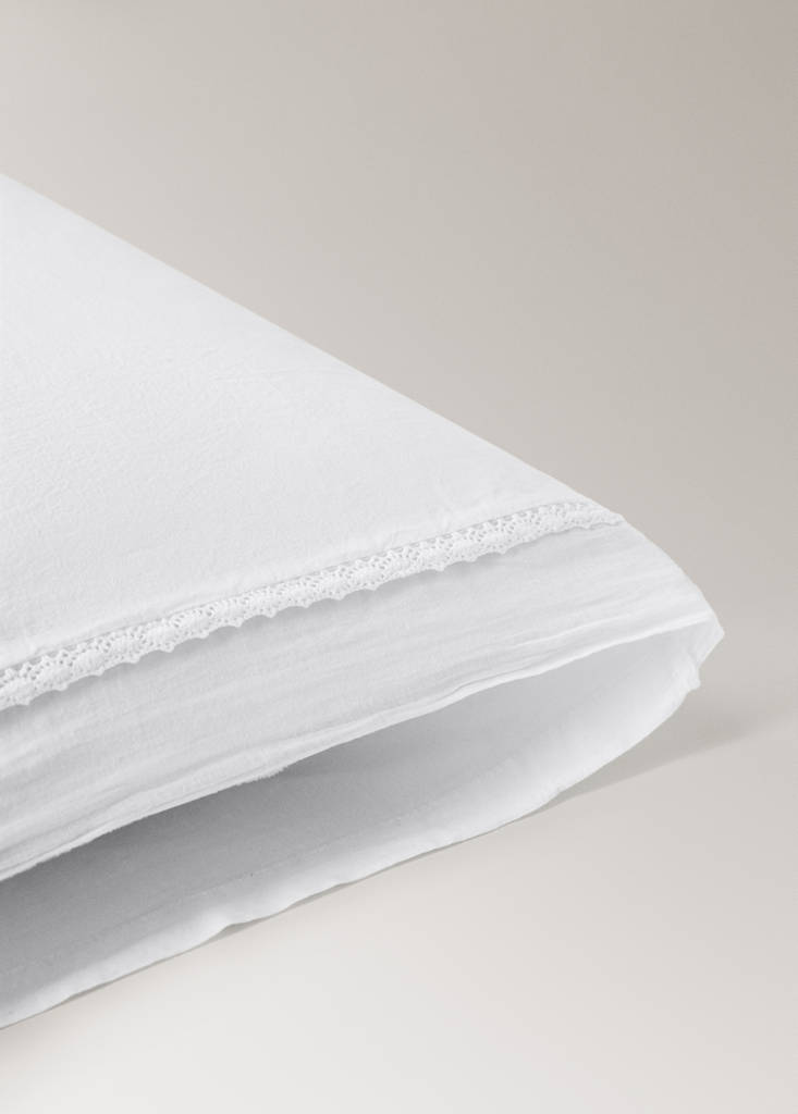 Washed cotton children’s pillowcase with lace ruffle 45x110 cm — White