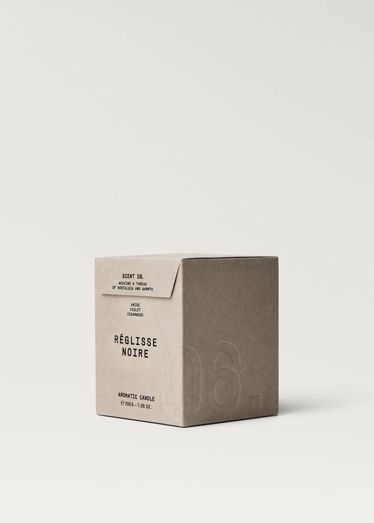 RÉGLISSE BLACK scented candle 200 g — Brown