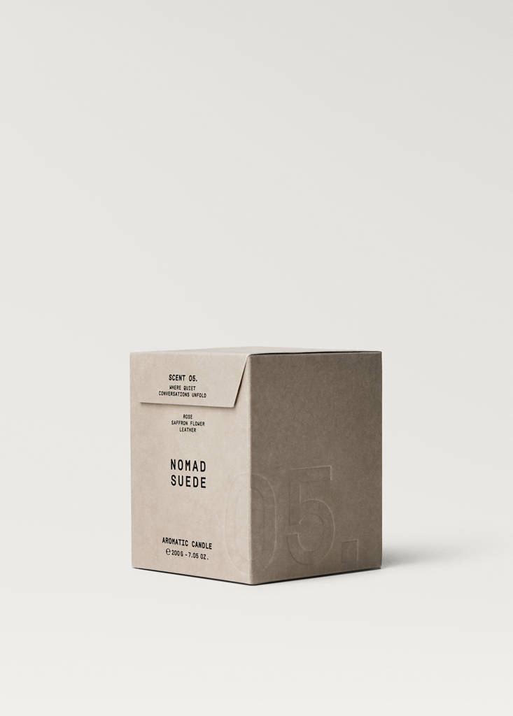 NOMAD SUEDE scented candle 200 g — Brown