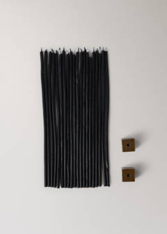 Set of 20 decorative elongated candles with base detail — Black 1