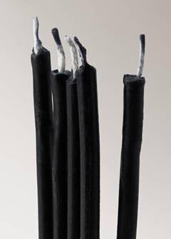 Set of 20 decorative elongated candles with base detail — Black 2
