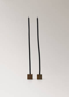 Set of 20 decorative elongated candles with base detail — Black 7