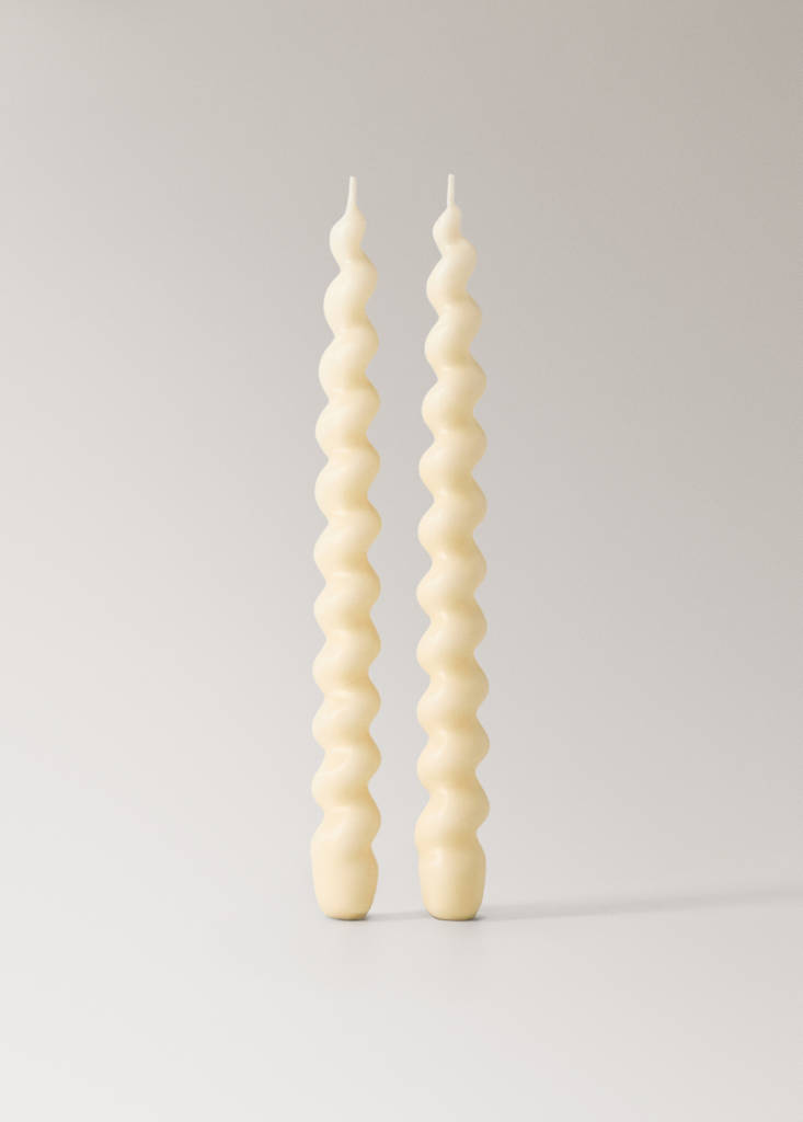 Tall decorative candles with spiral design — Off White