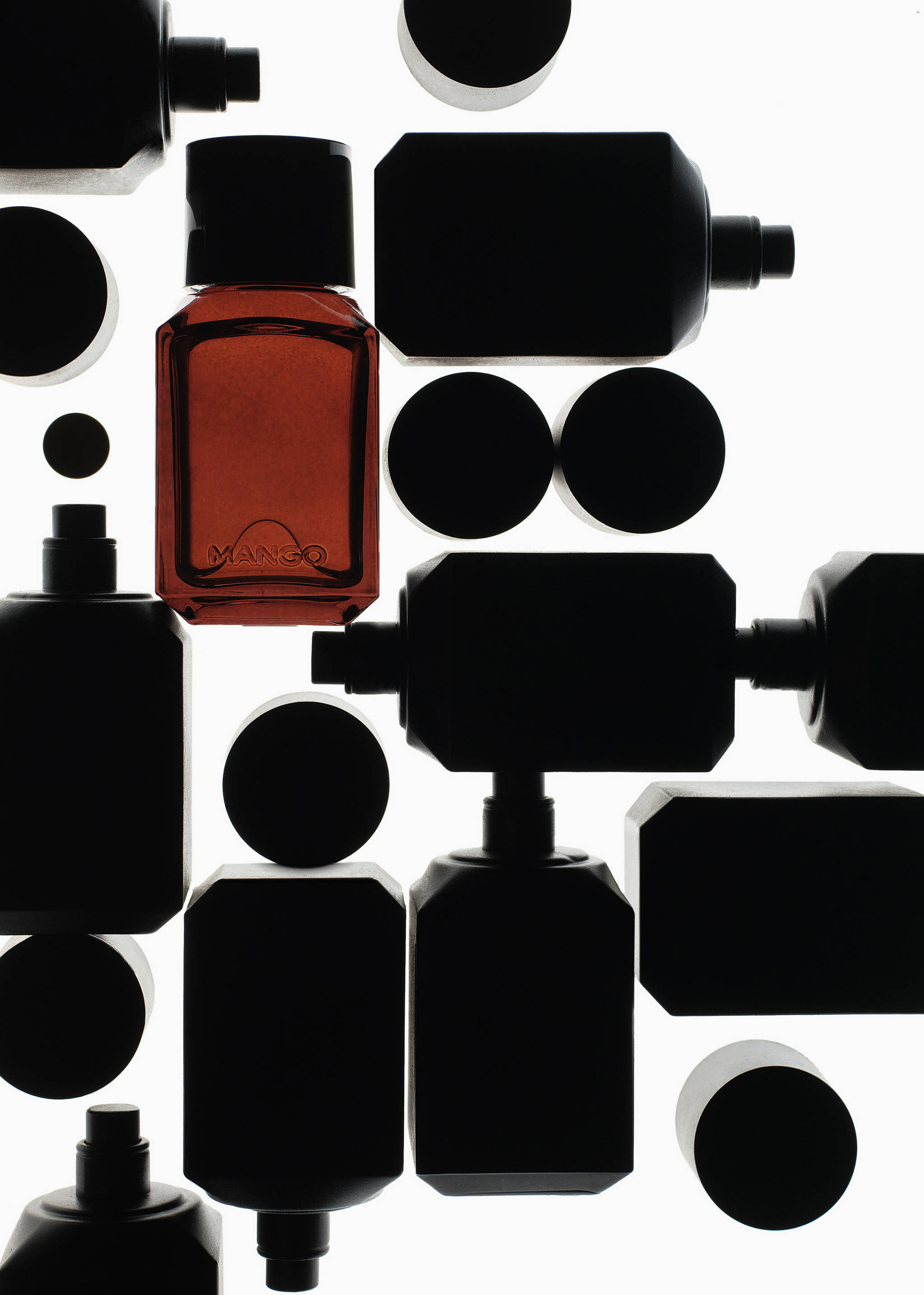 عطر كاسل بحجم 100 مل - تفاصيل المنتج 4, رمادي فاتح. Ref: 37121246-00.