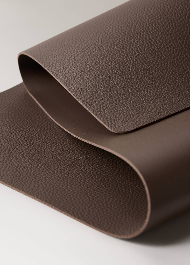 Rectangular faux leather table mat — Light/Pastel Brown