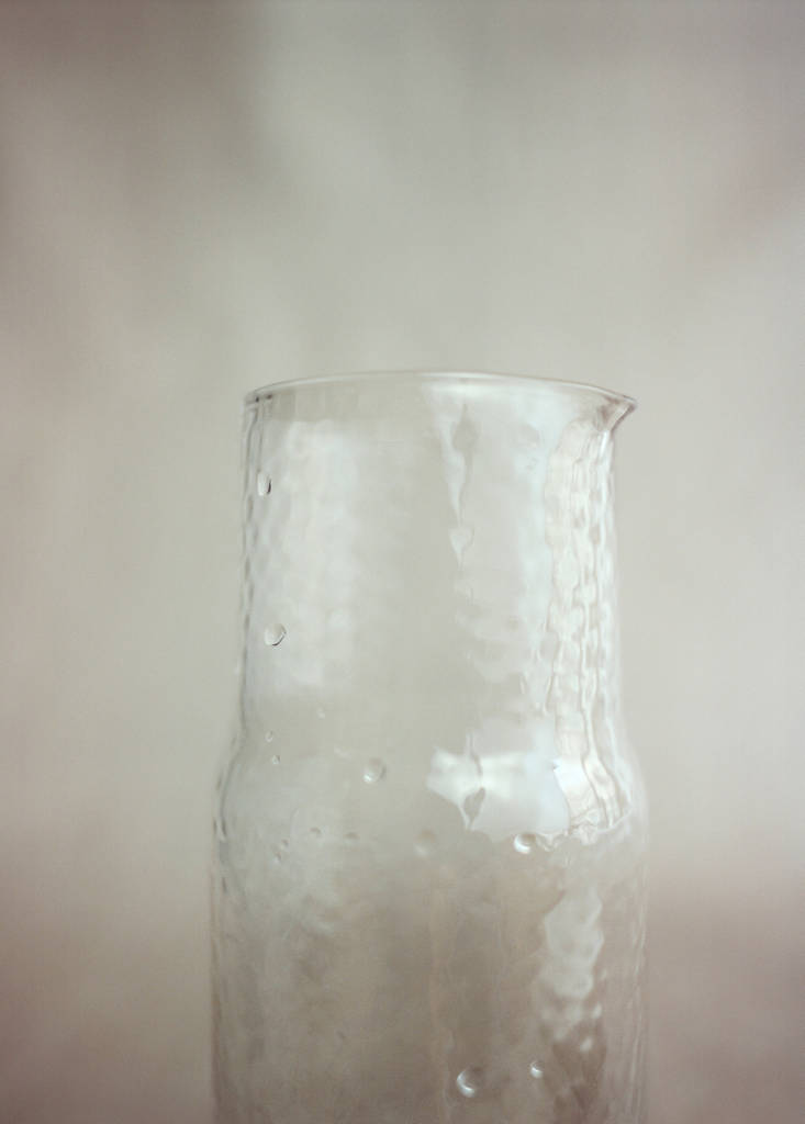 Hammered glass jar — Off White