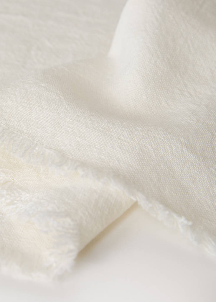 Linen placemat with tassels — White