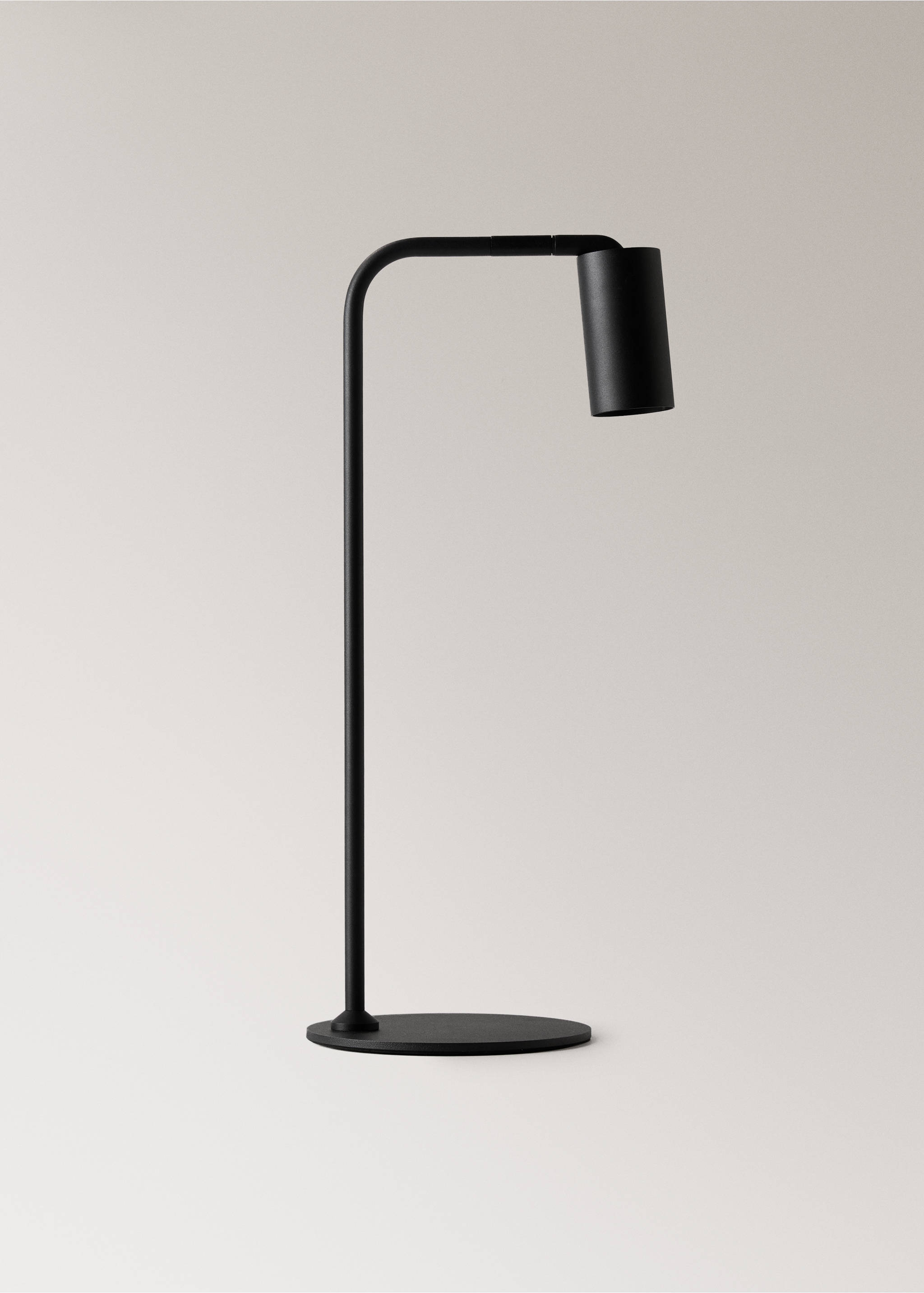Lámpara mesa metal foco - Artículo sin modelo, Negro. Ref: 37136749-00.