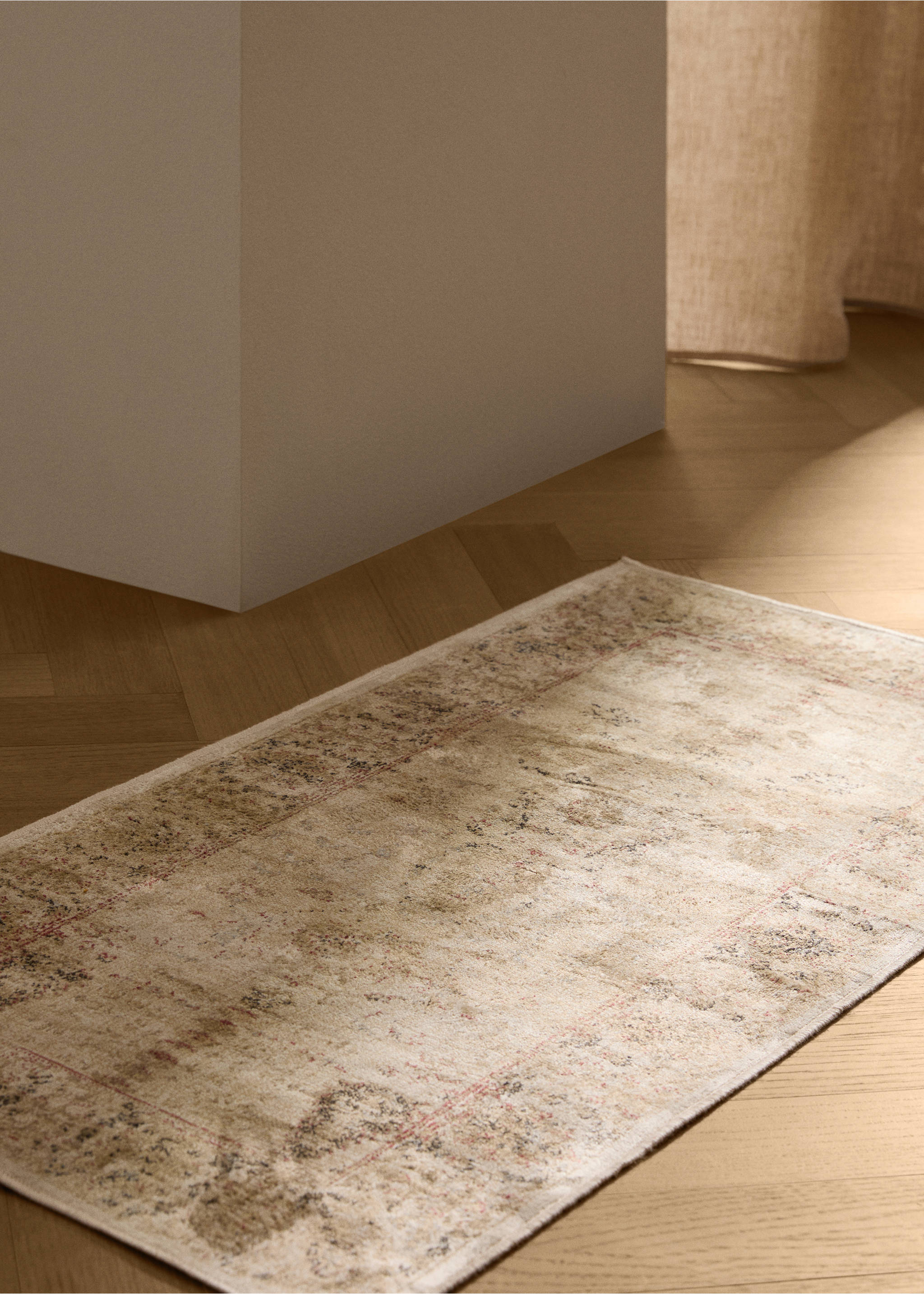 Small vintage-effect rug - General plane, Ecru. Ref: 37137817-00.
