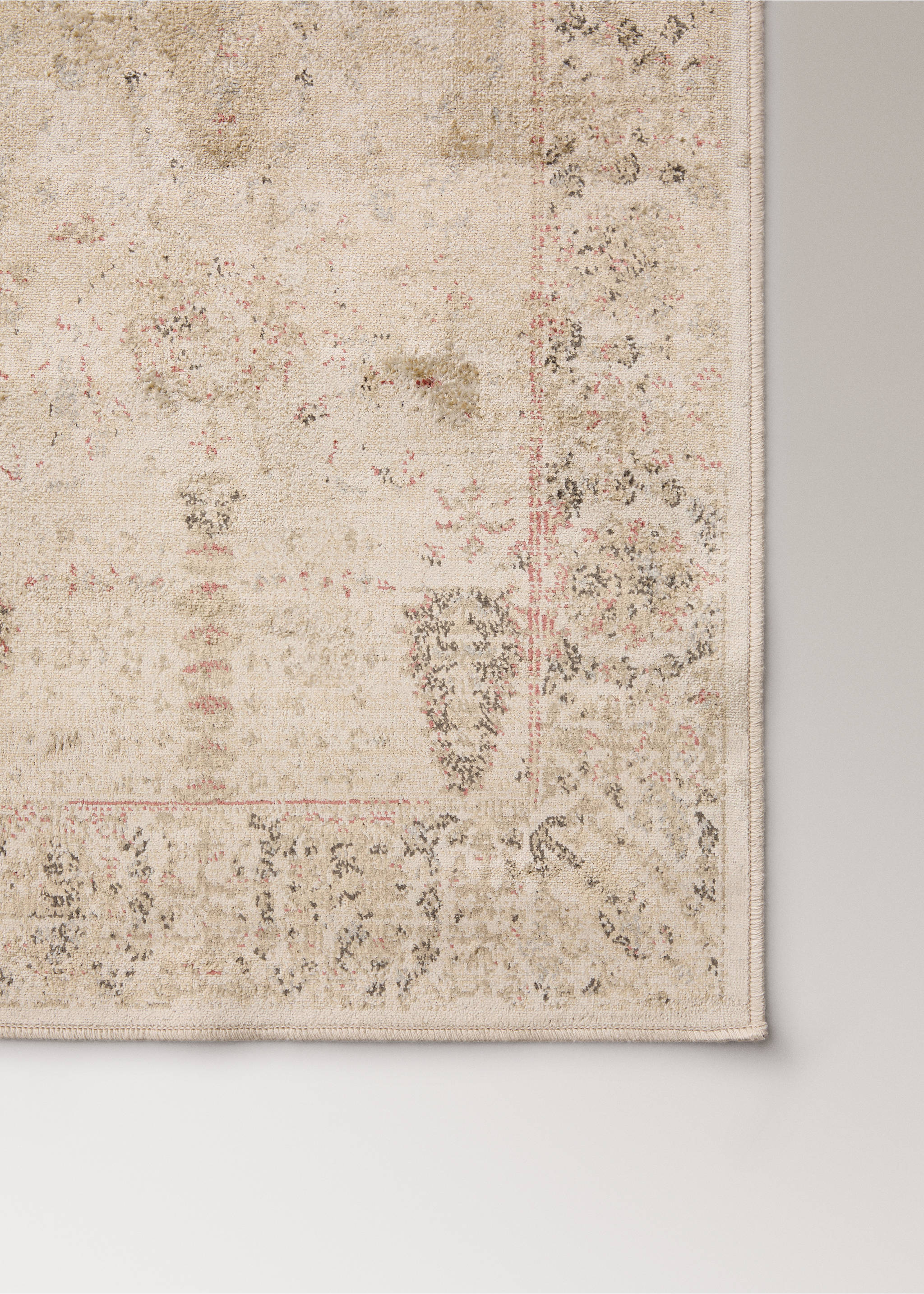 Small vintage-effect rug - Details of the article 1, Ecru. Ref: 37137817-00.