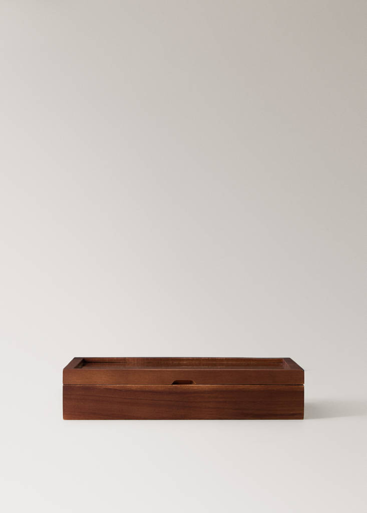 Large wooden jewellery box — Brown
