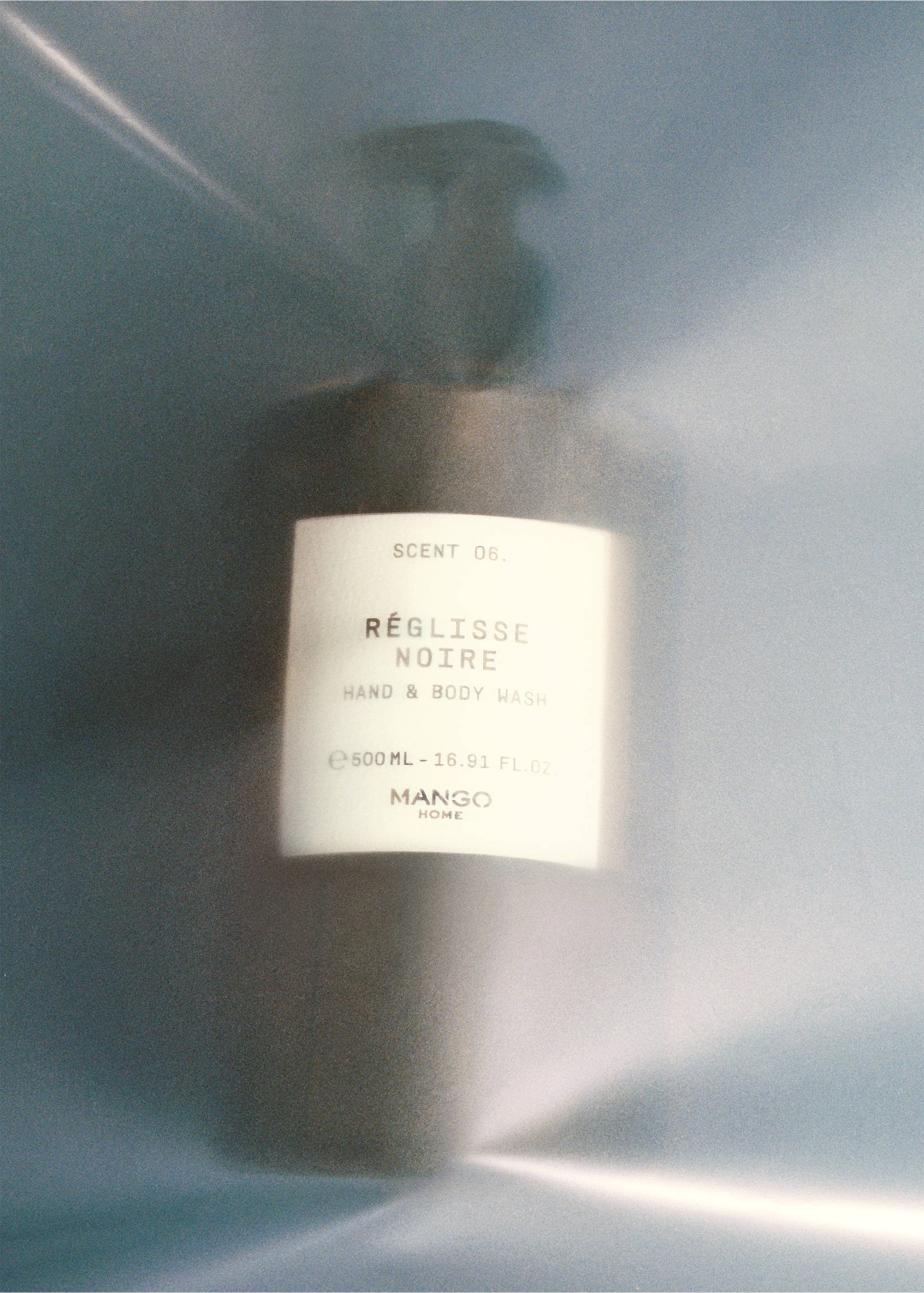 BLACK LIQUORICE liquid soap 500 ml - Details of the article 6, Brown. Ref: 37143348-00.
