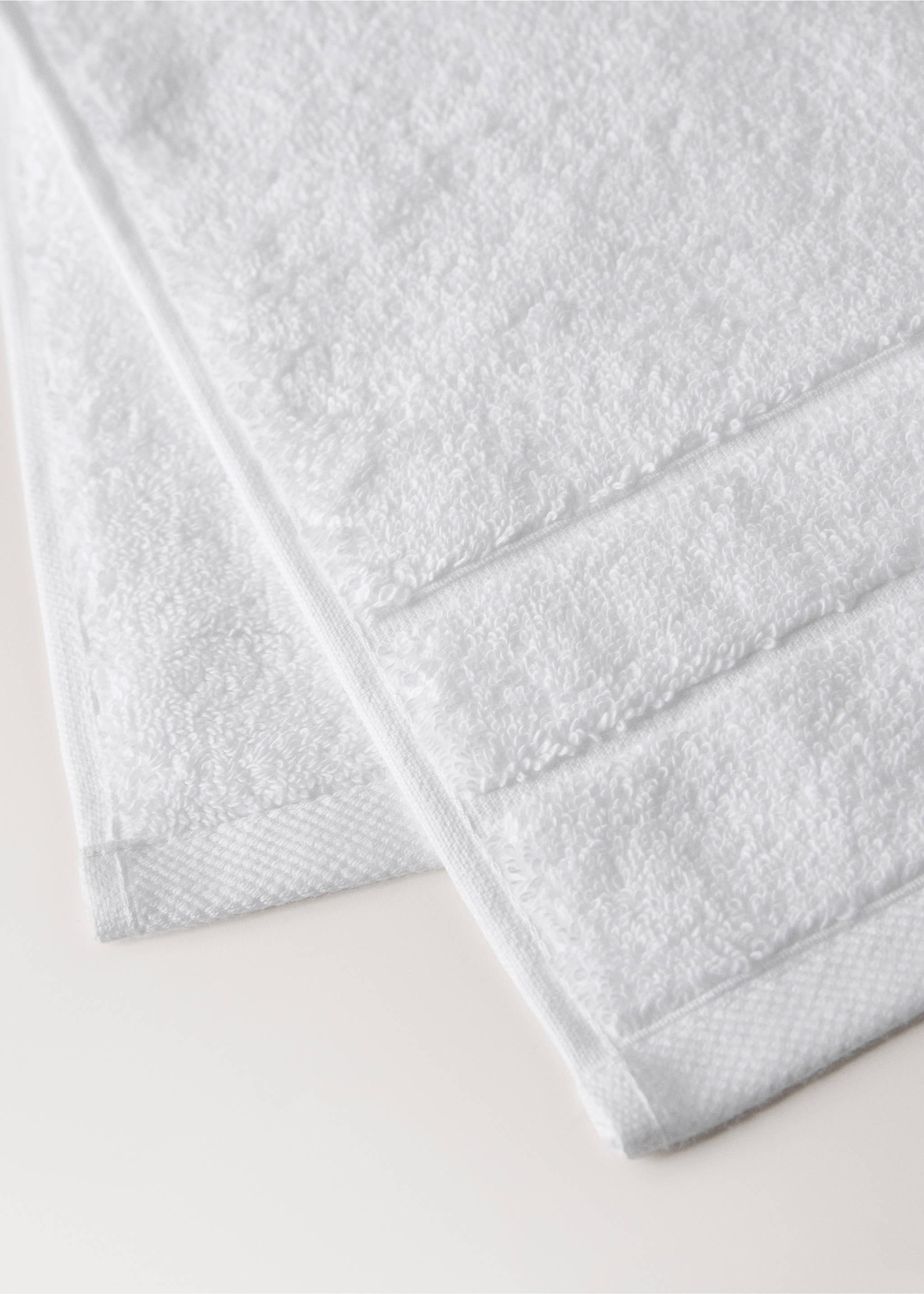 100% cotton face towel - Details of the article 1, White. Ref: 37144803-00.