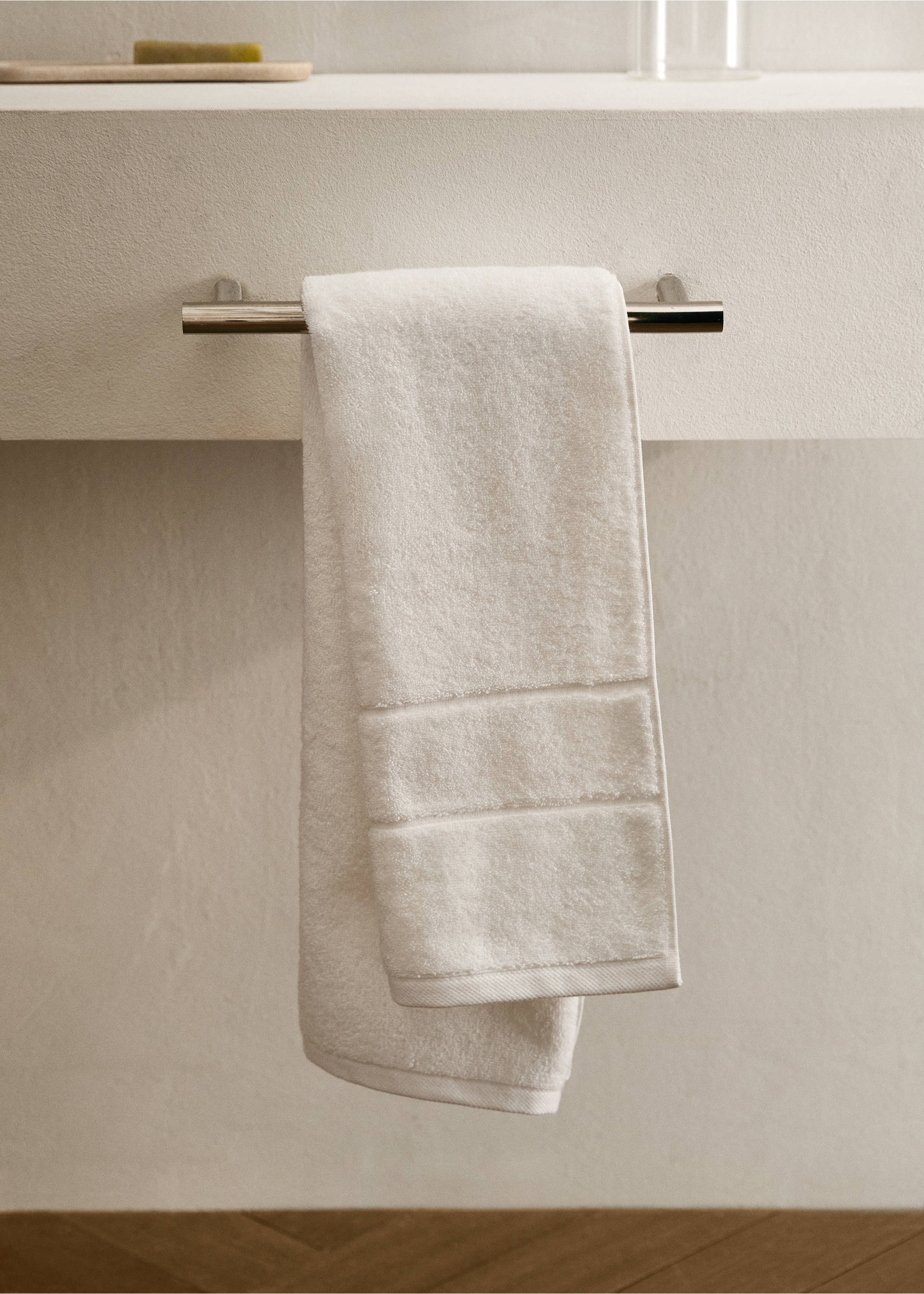 100% cotton hand towel - General plane, White. Ref: 37144804-00.