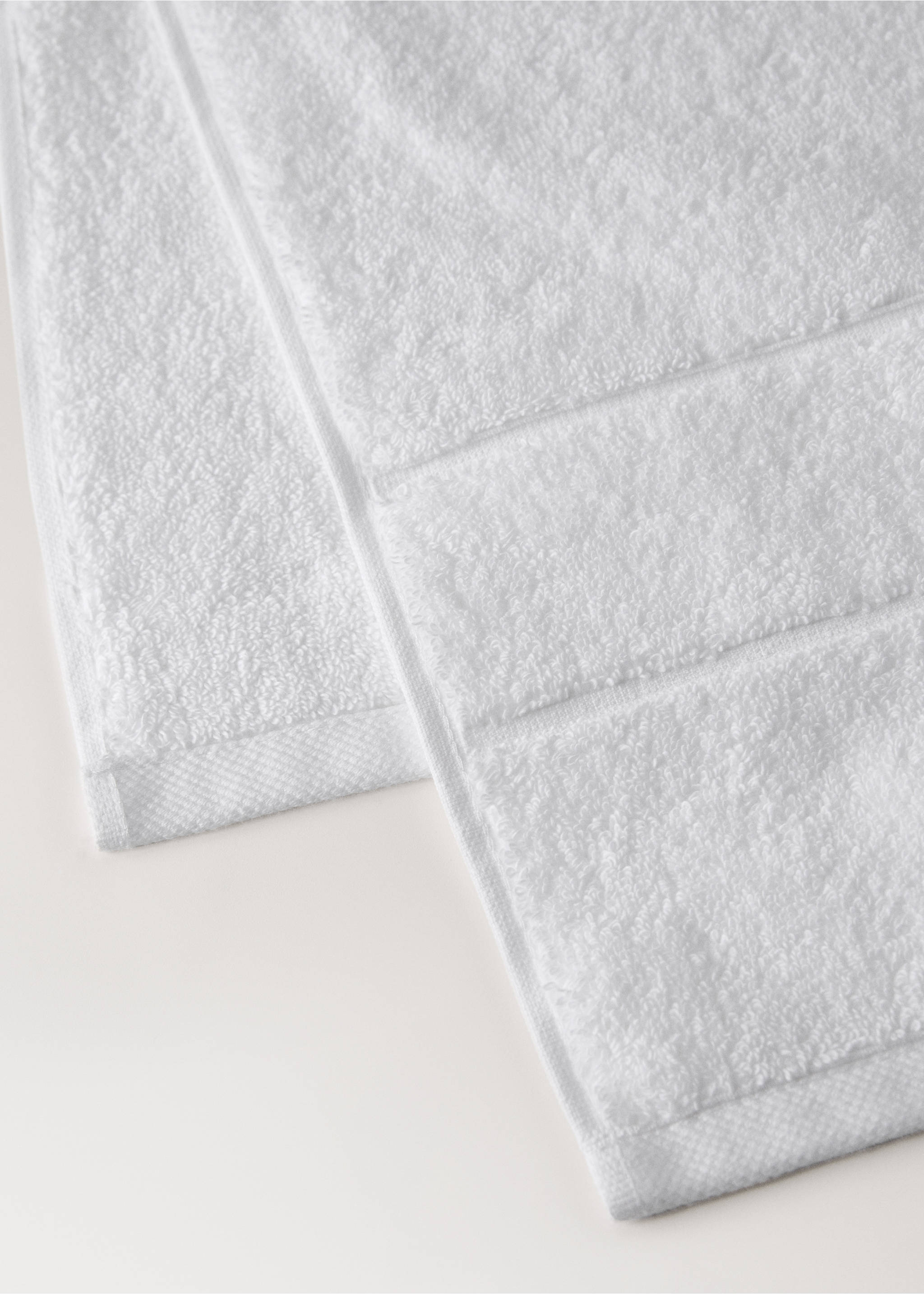 100% cotton hand towel - Details of the article 1, White. Ref: 37144804-00.