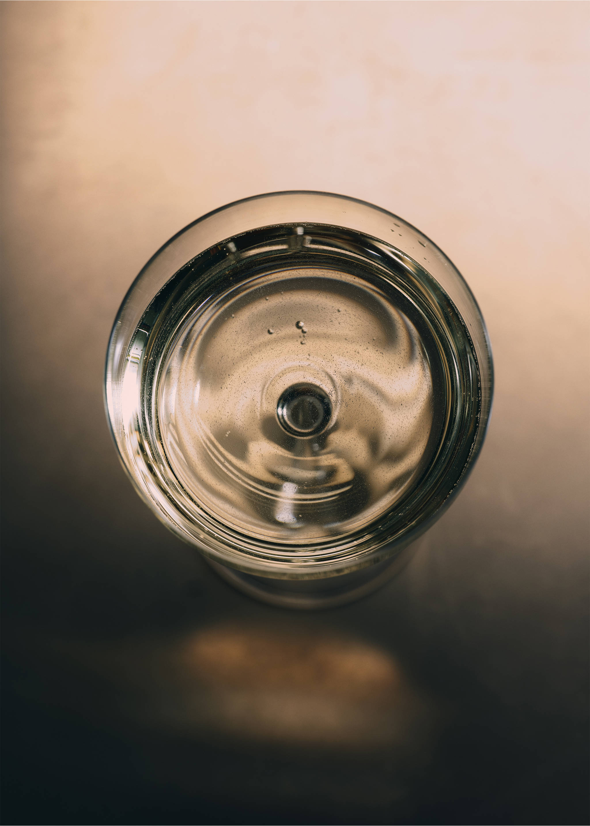 Crystalline wine glass - Details of the article 6, Off White. Ref: 37152033-00.