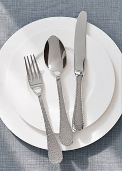 Three-piece hammered stainless steel cutlery set — Grey 1