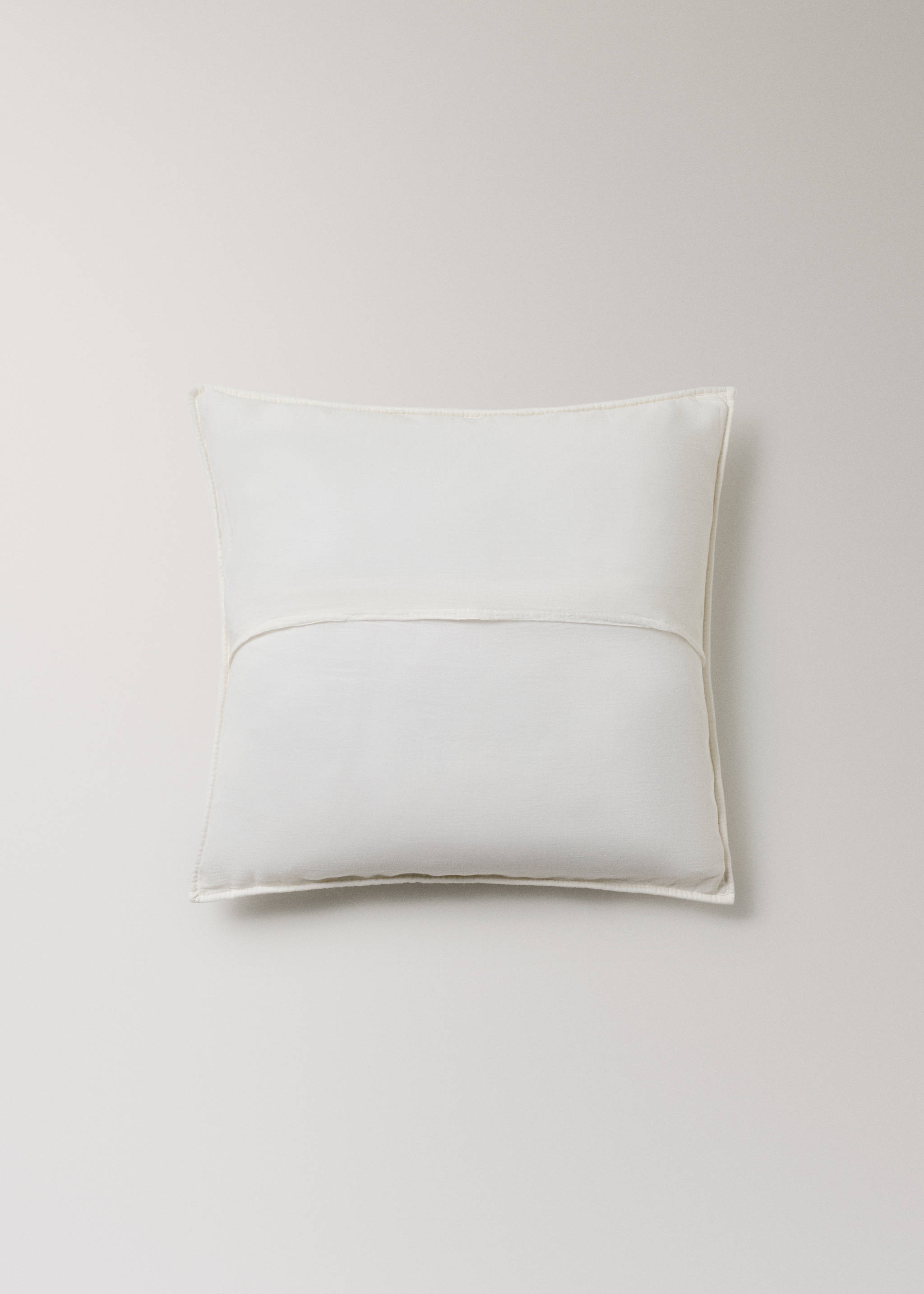 Garment-dyed cotton bed cushion cover 50x50 cm - Details of the article 1