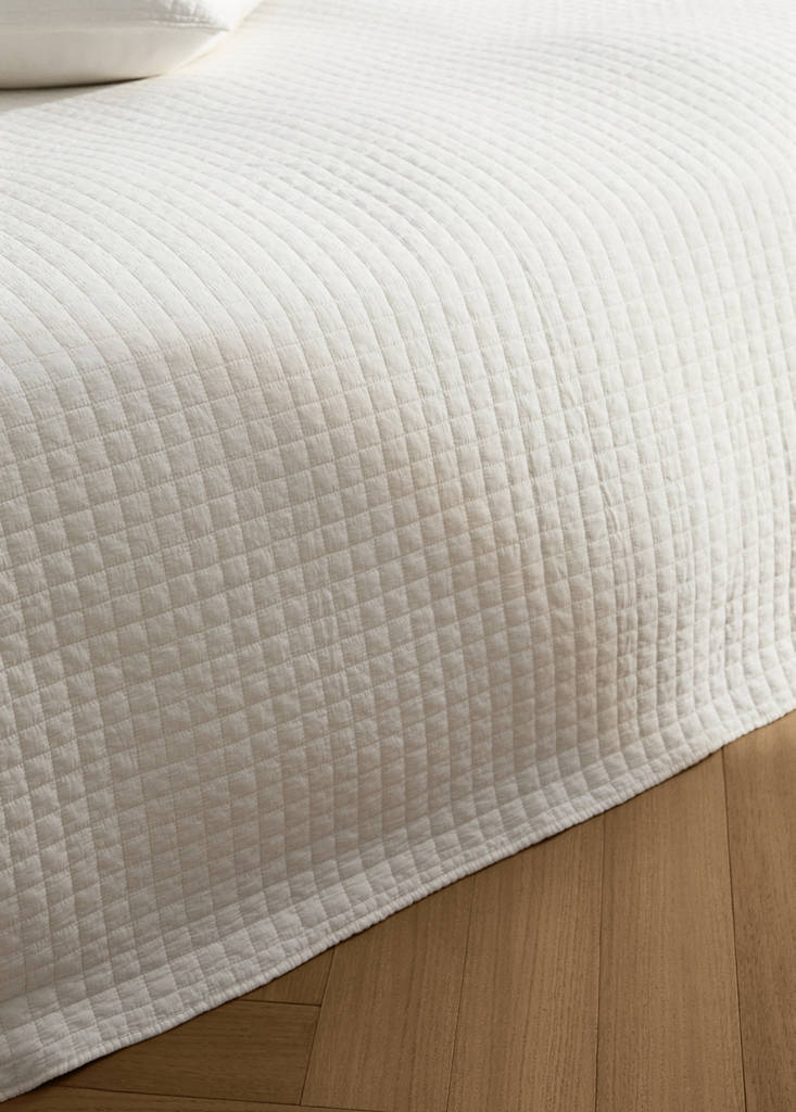 Steppdecke aus Garment-dyed-Baumwolle mit Karomuster für 130/150 cm Bett — Ecru