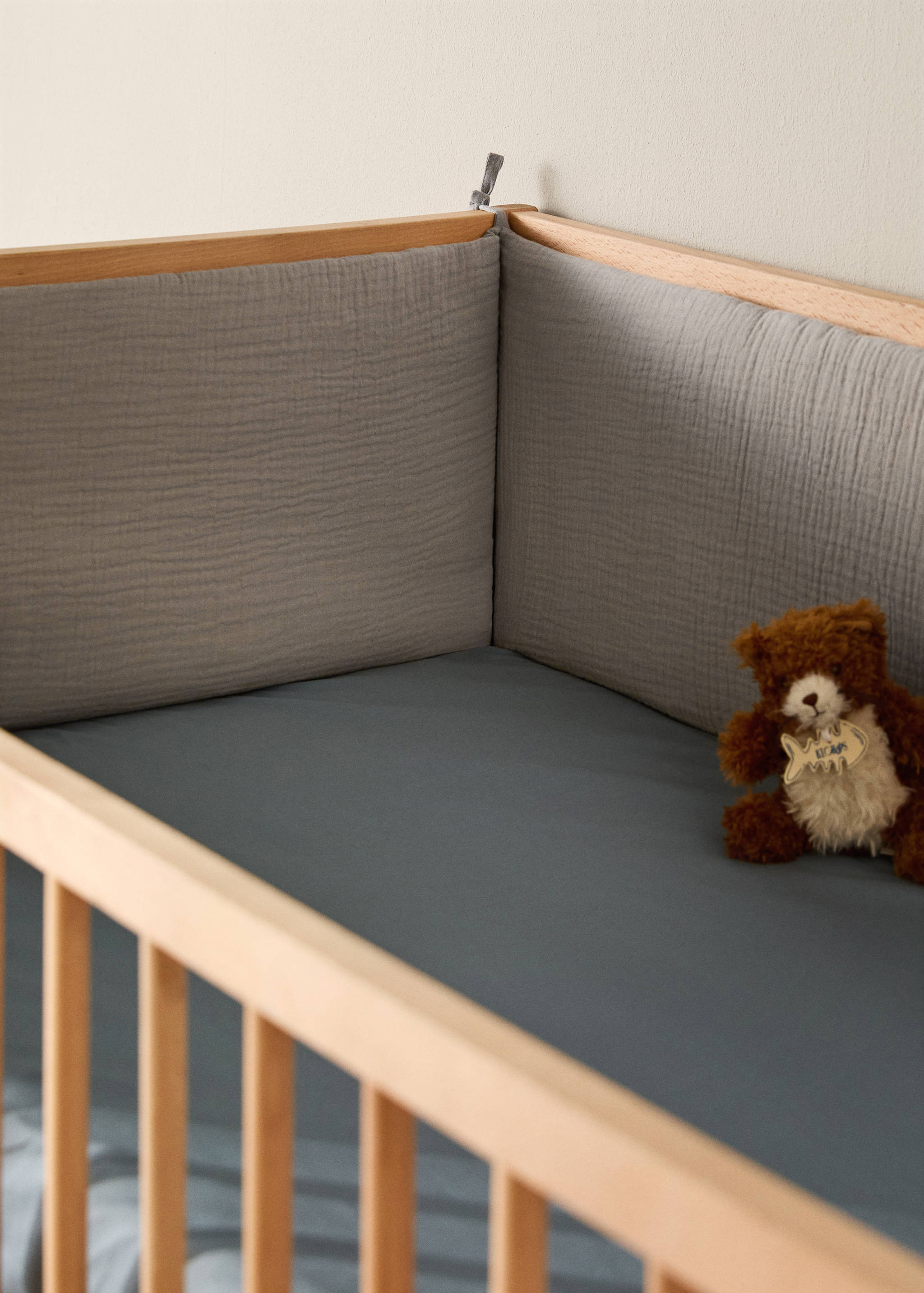 Cotton gauze protector for cot - General plane