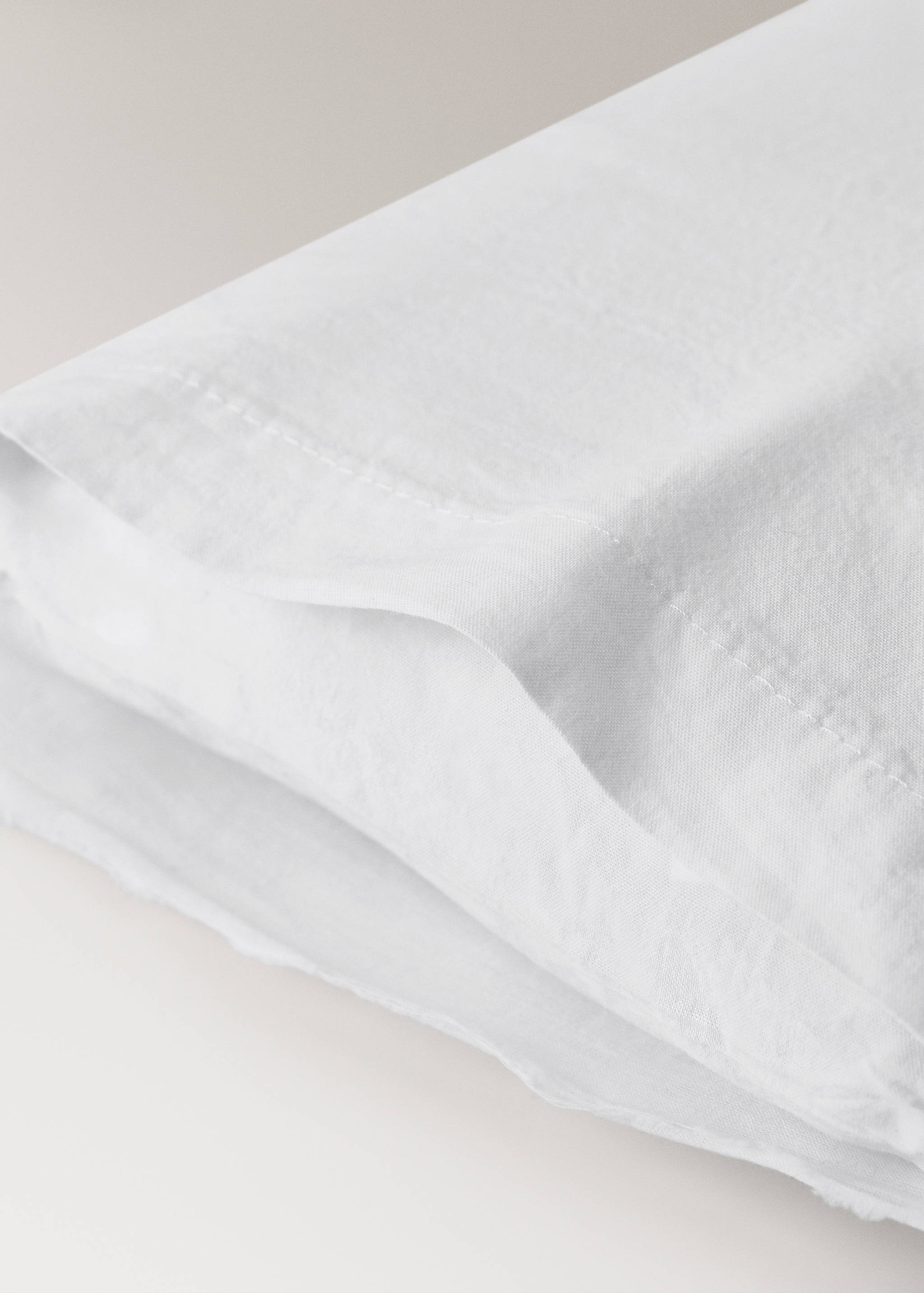 Set of washed cotton top sheet and pillowcase with lace ruffle for mini cot - Details of the article 4