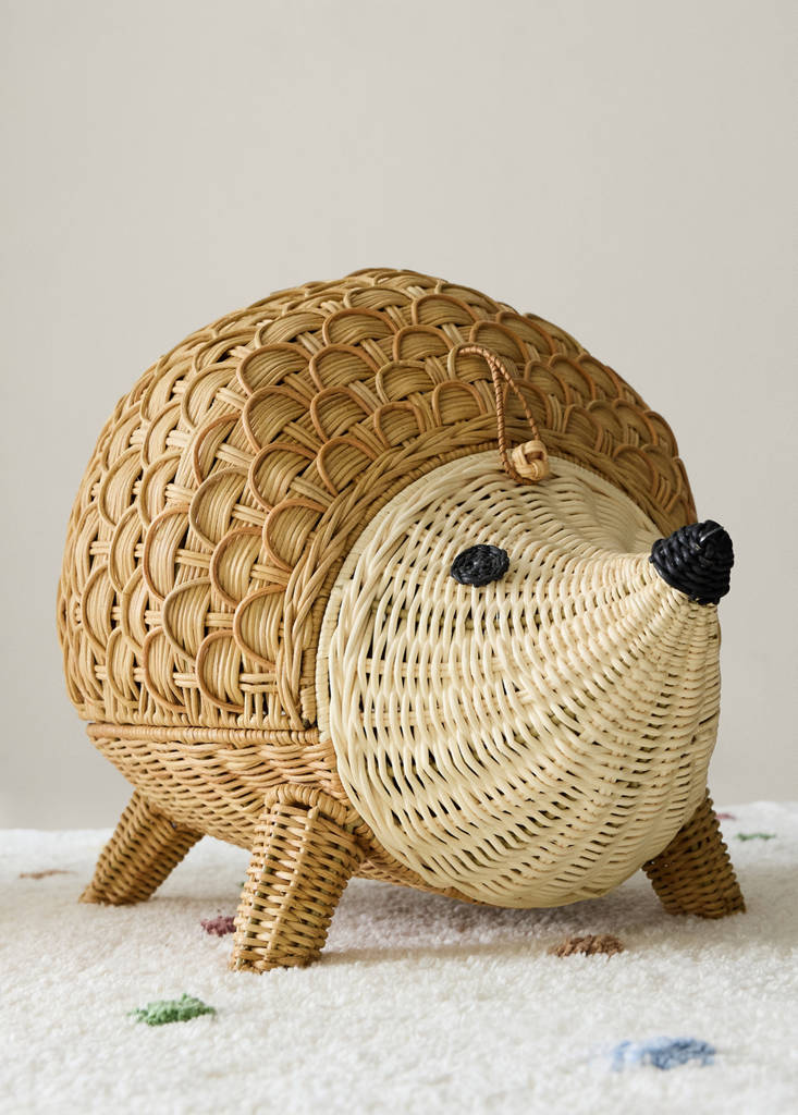 Rattan hedgehog children’s basket — Brown