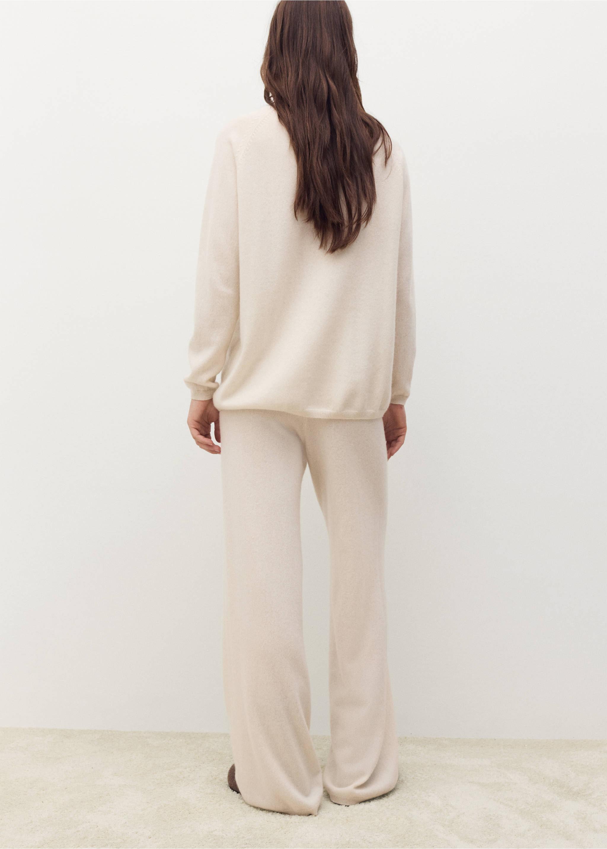 Pantalon 100 % cachemire - Verso de l’article, Blanc cassé. Ref: 37183326-00.