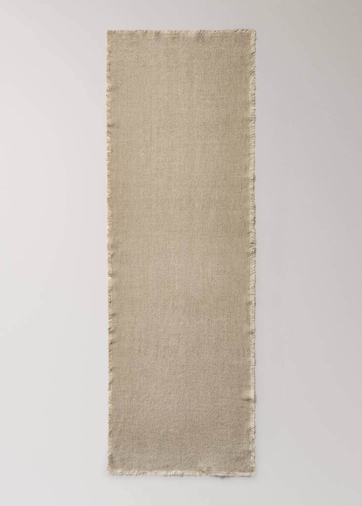 Linen table runner with tassels — Light/Pastel Brown